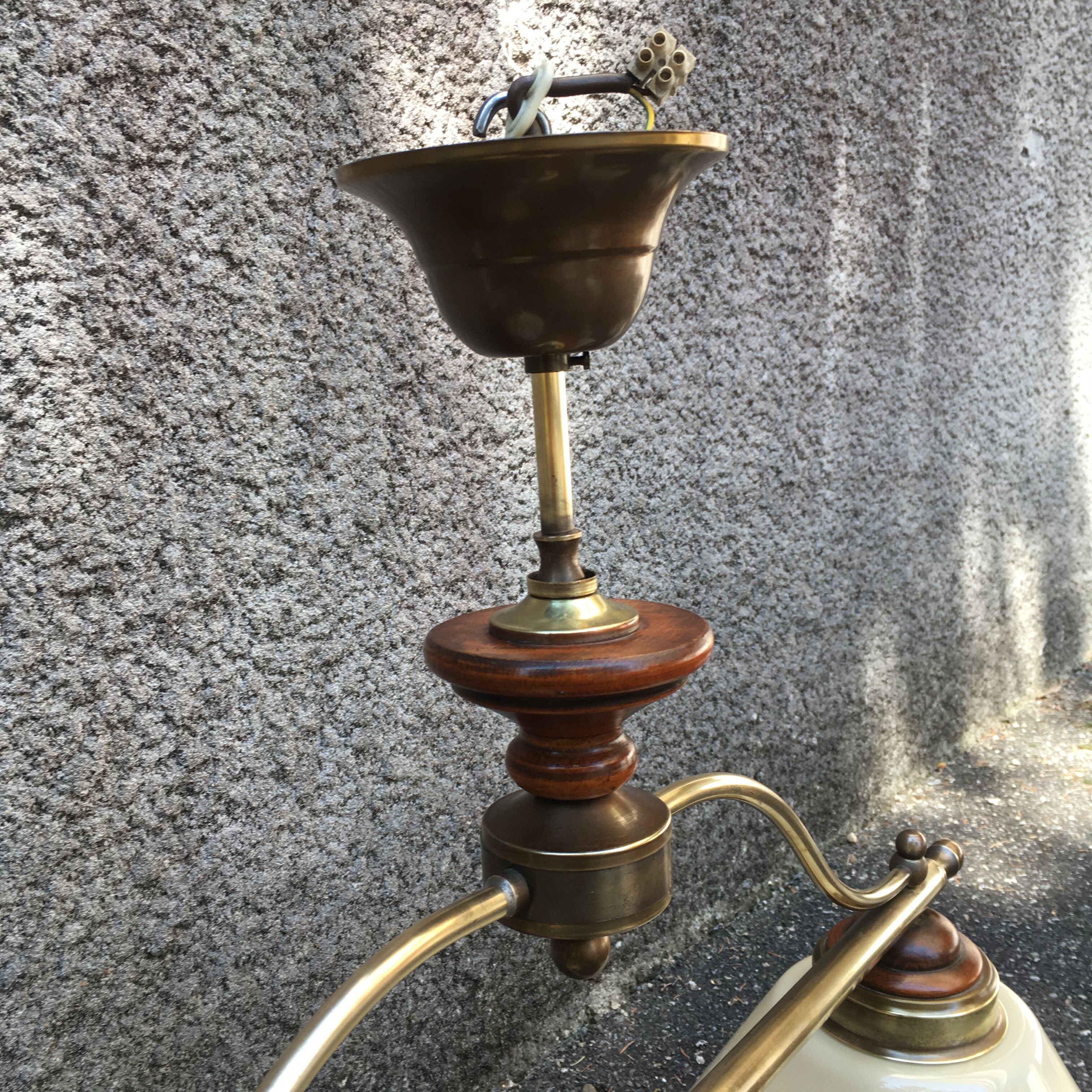 Suspension double en verre conique laiton et bois