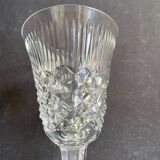6 anciens verres à vin en cristal taillé