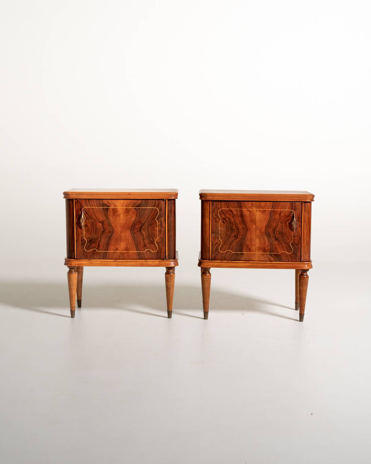 Pair of bedside tables attributable to Paolo Buffa for La PM Cantù
