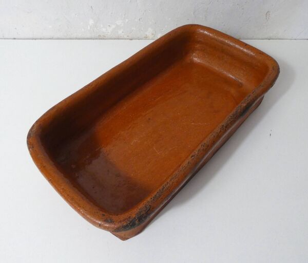 ancien plat à four en terre cuite vernissée réfractaire