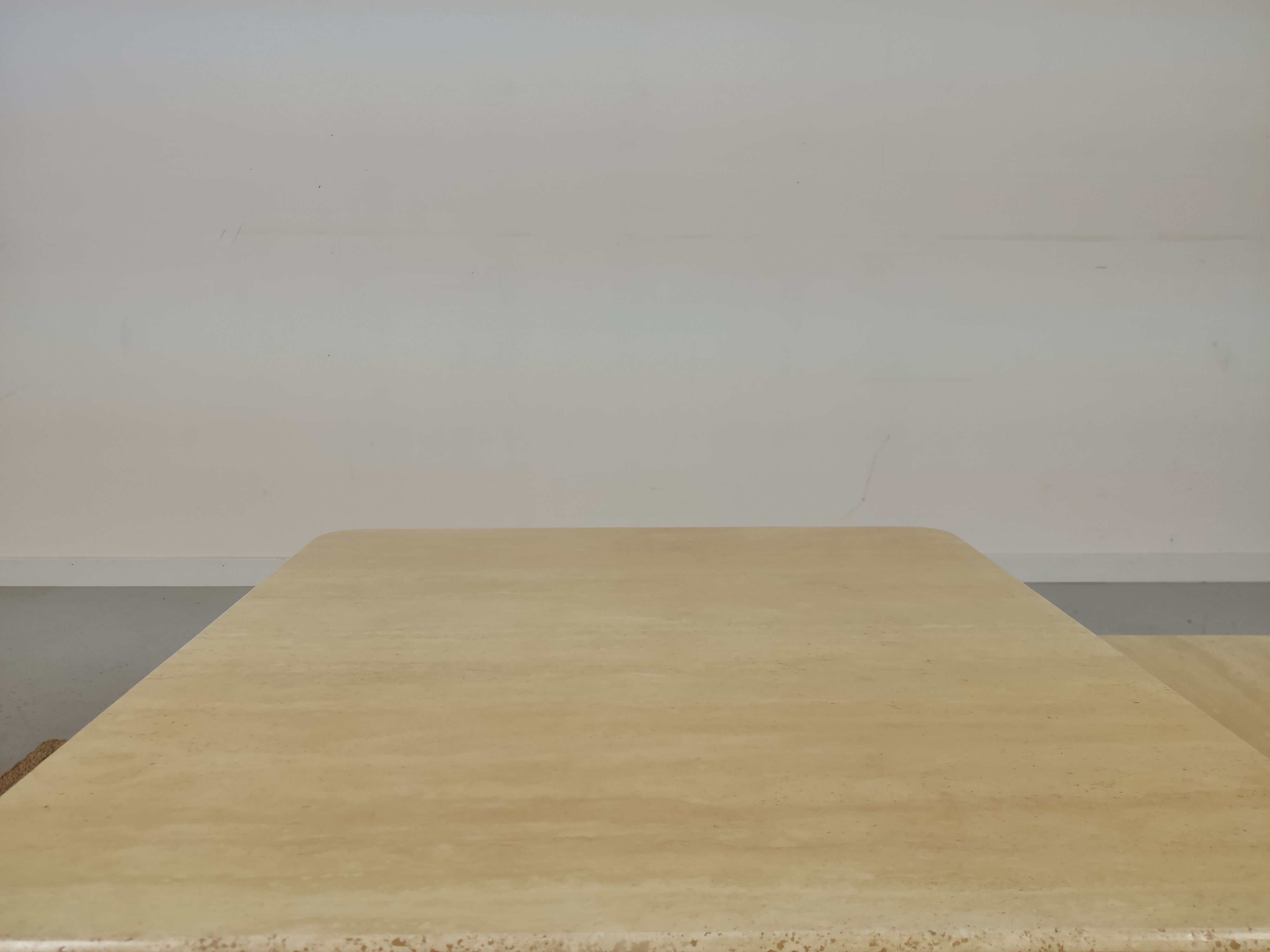 Table travertine 80s
