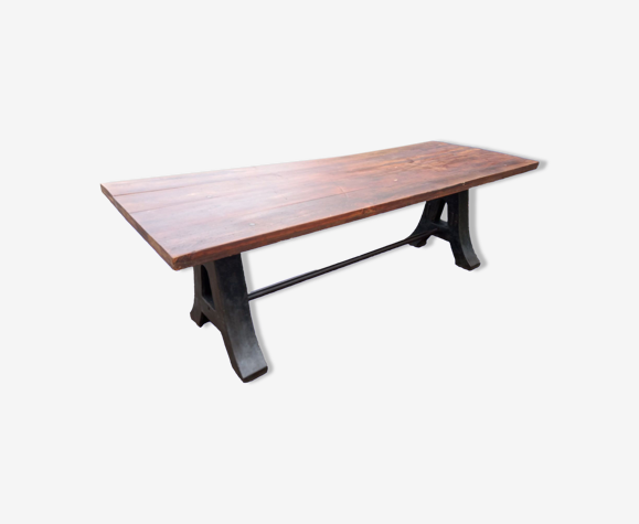 Table style industriel bois massif et fonte