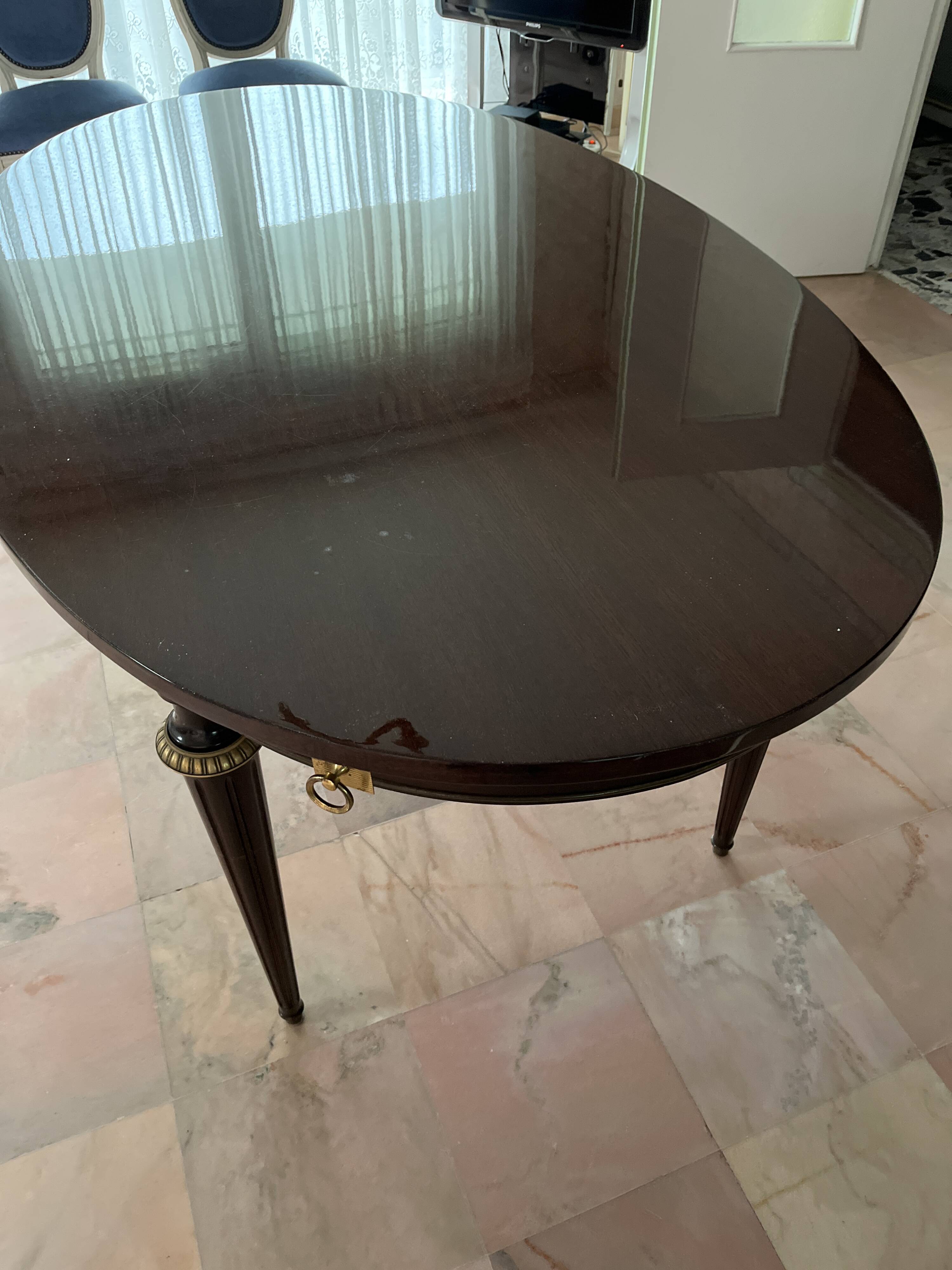 Louis XVI oval table