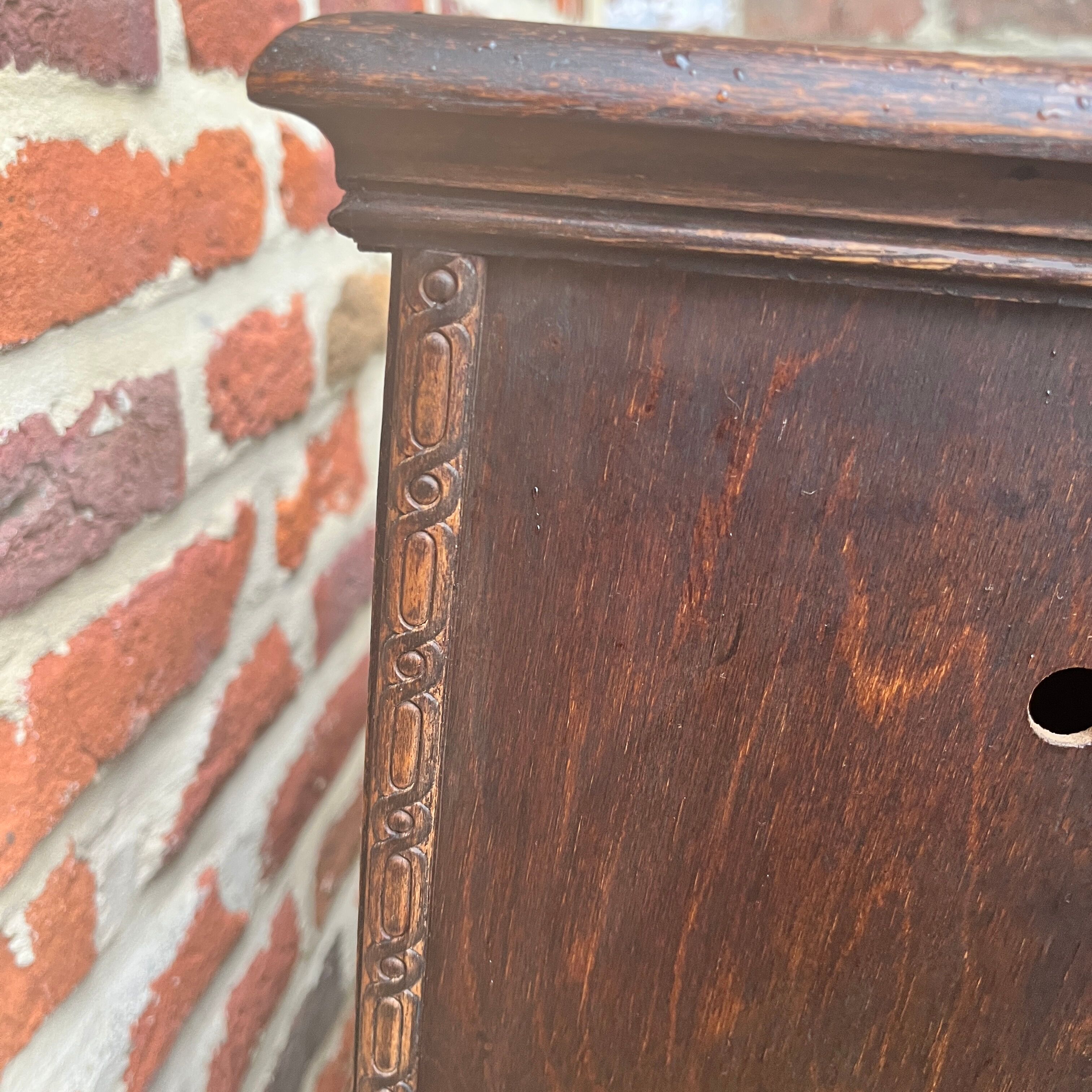 Gramophone cabinet