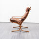 Fauteuil scandinave, cuir et bois