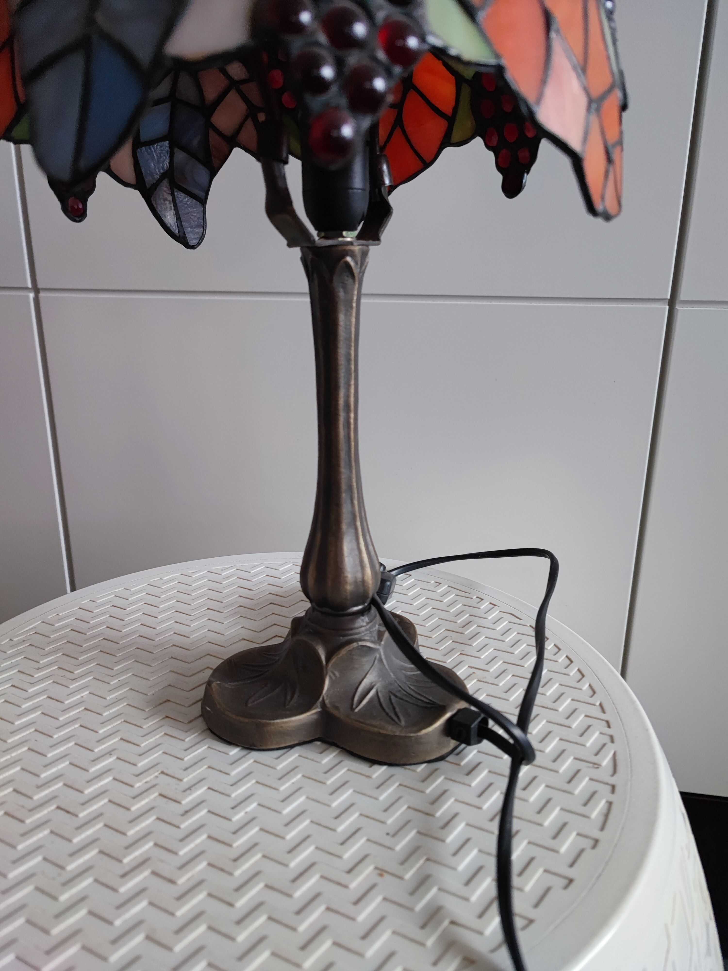 Table lamp
