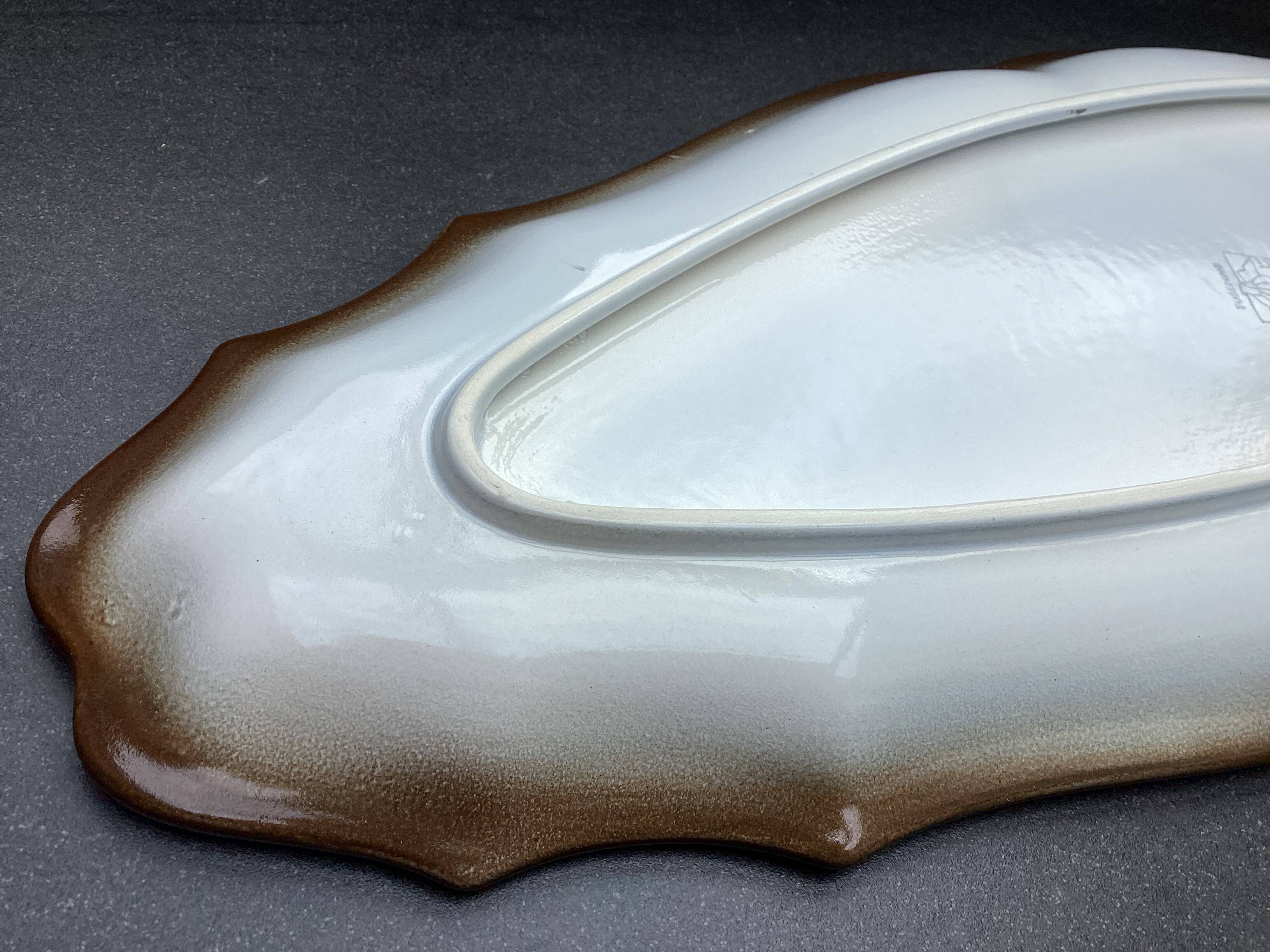 Salins earthenware fish dish