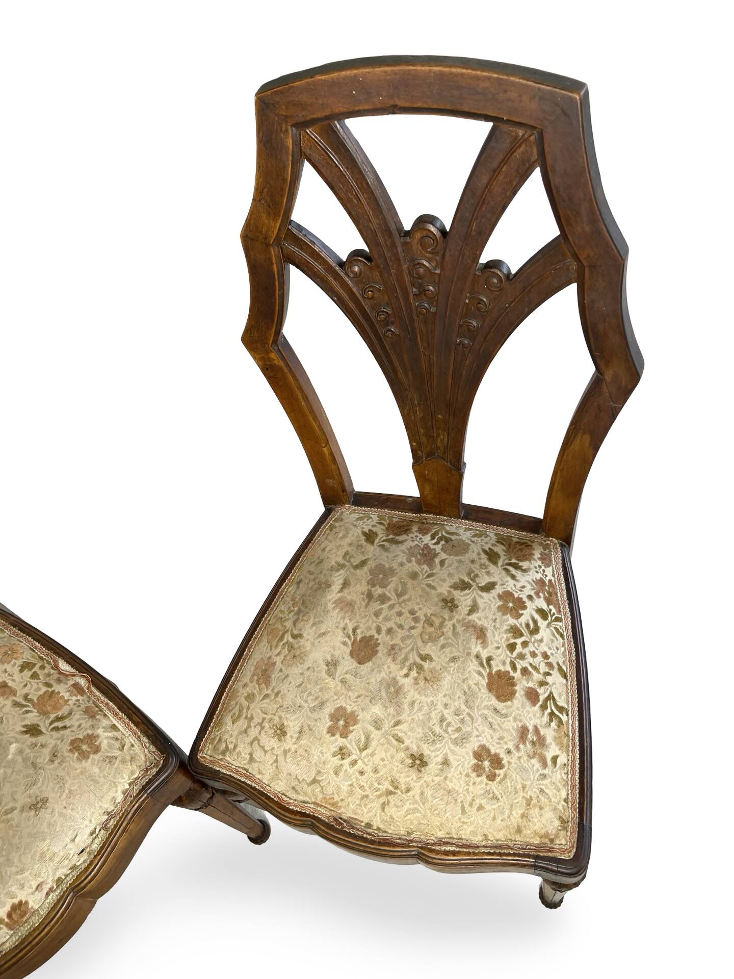 Ensemble de 6 chaises de salle à manger en noyer sculpté Art Déco, années 1920/1930