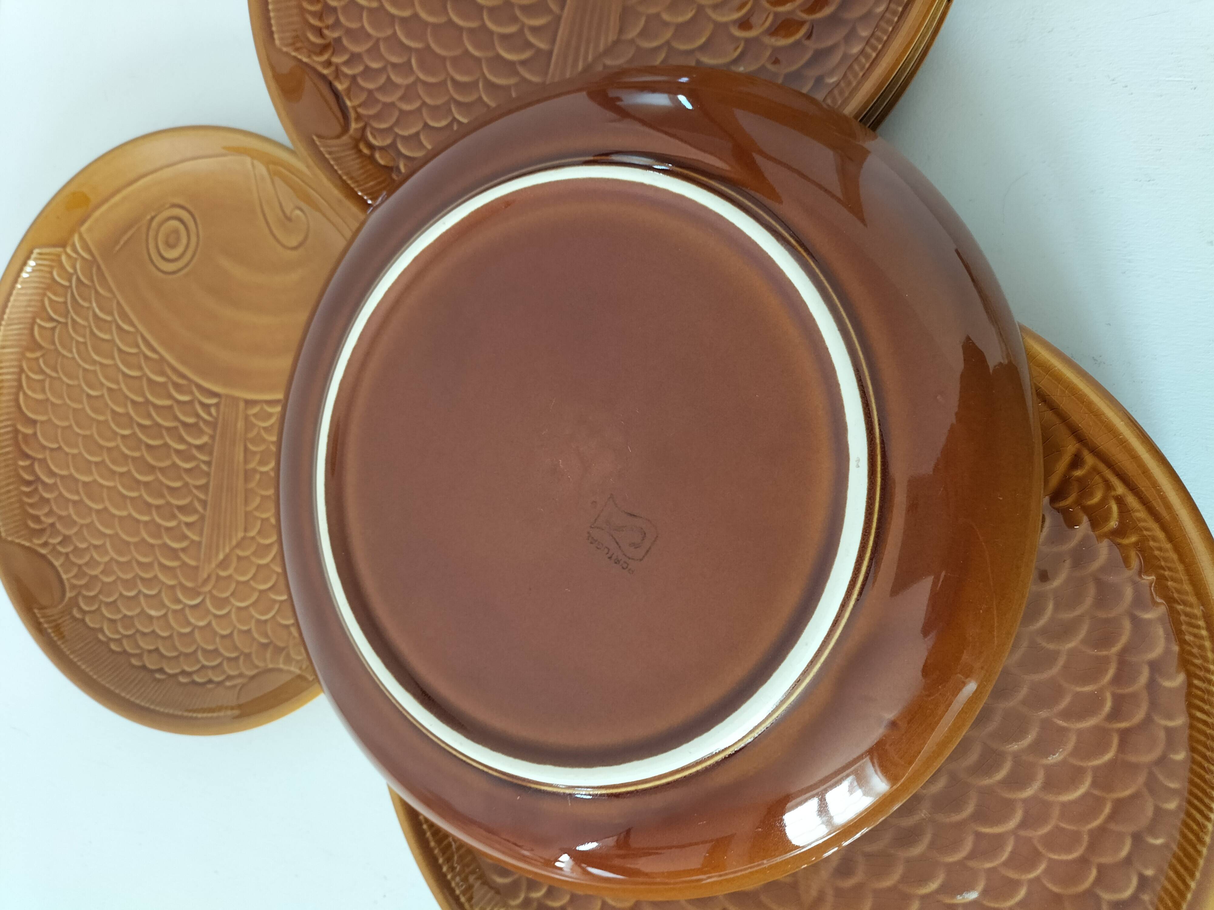 Sela Fish Barbotine Plate Set (Portugal)