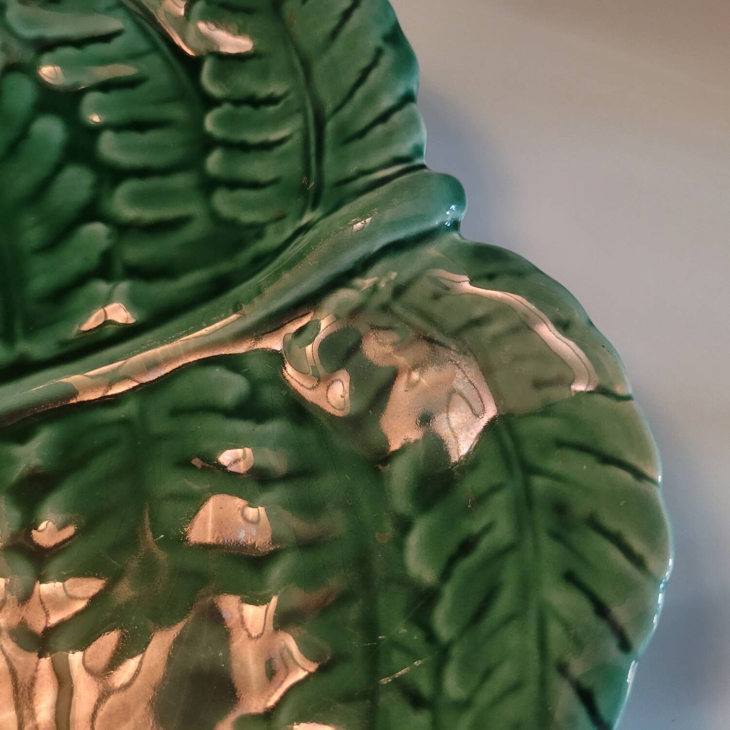 Green earthenware leaf dish – Sarreguemines France, circa 1955