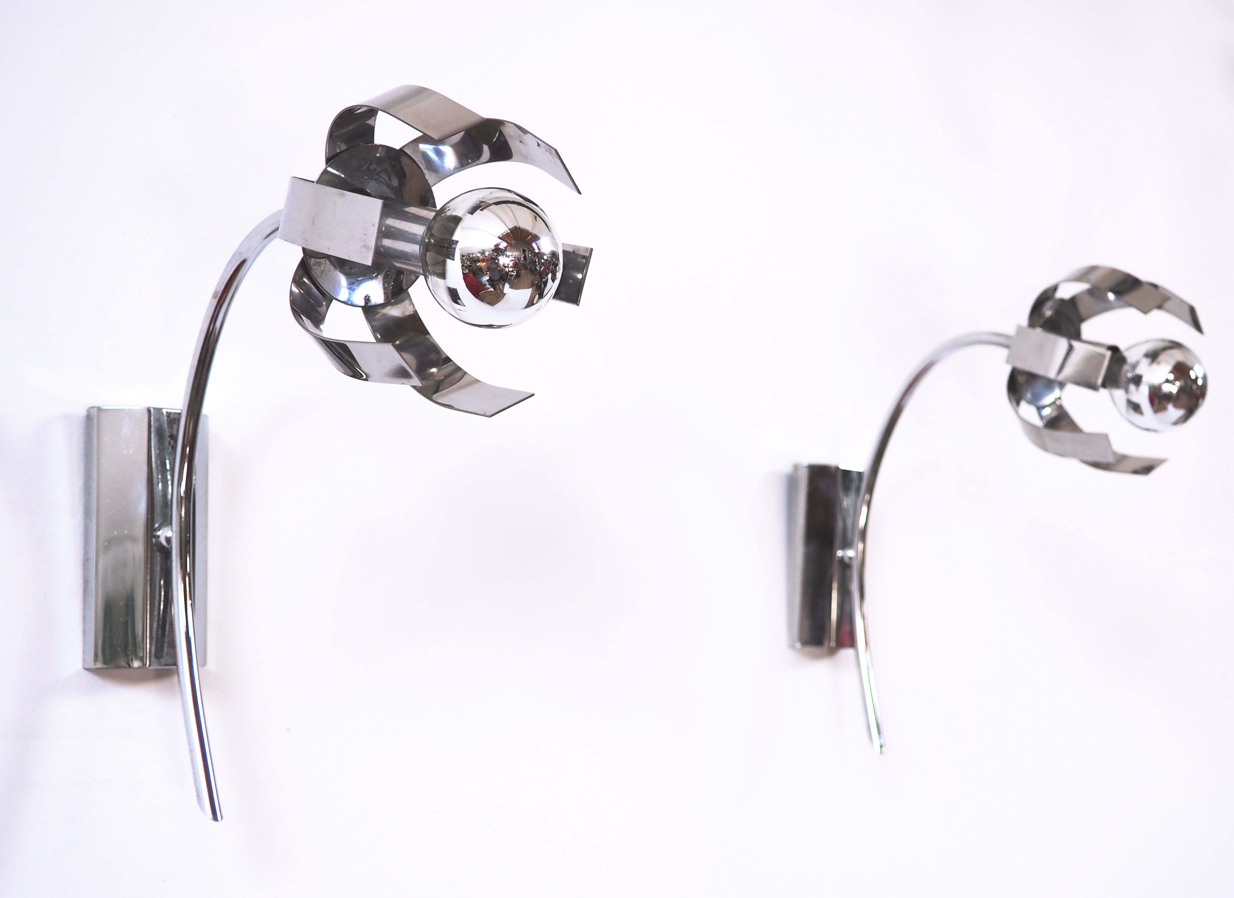 Pair of wall stainless