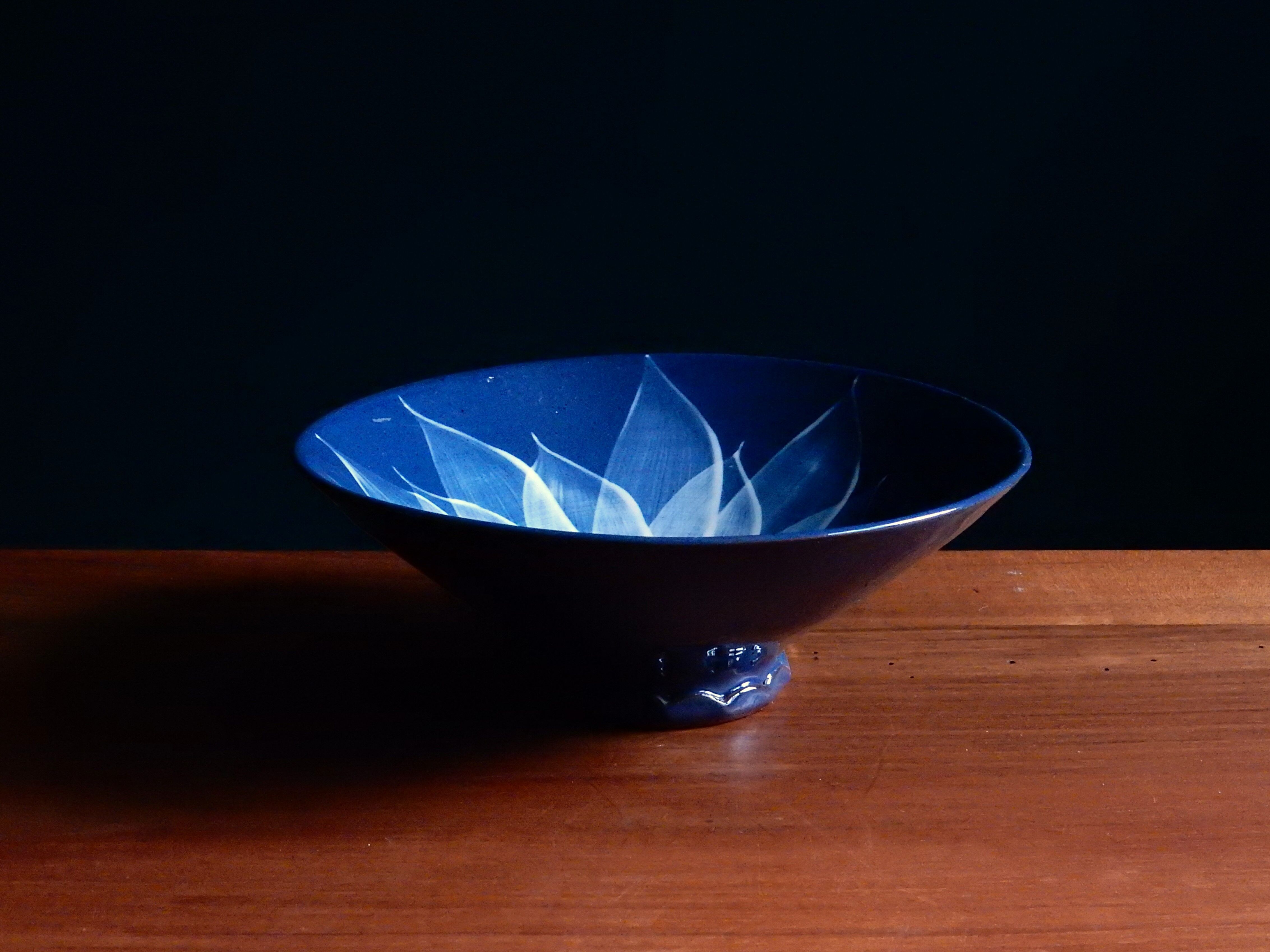 Empty pocket, blue ceramic bowl minimalist floral pattern