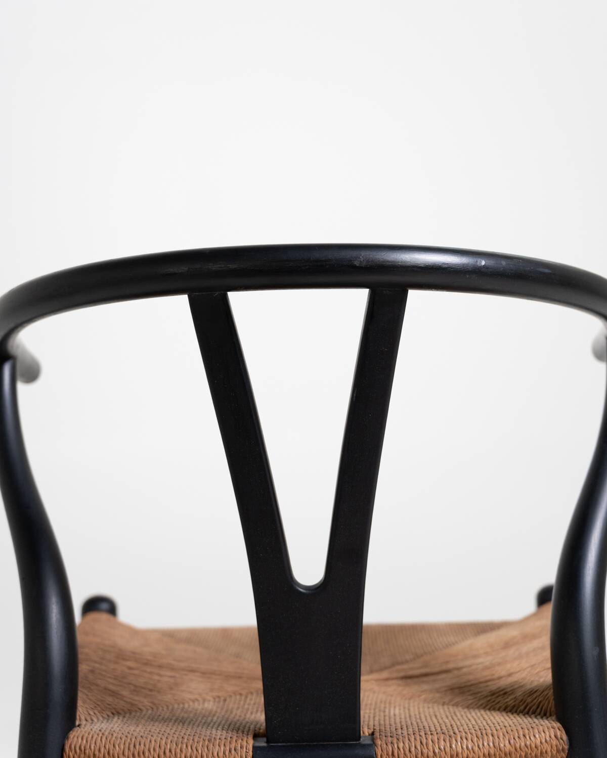 Ensemble de 2 chaises "Wishbone Chair" "CH24" par Hans J. Wegner, 1950