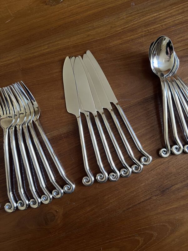 Ensemble 30 couverts design spirale tourbillonnants – inox argent