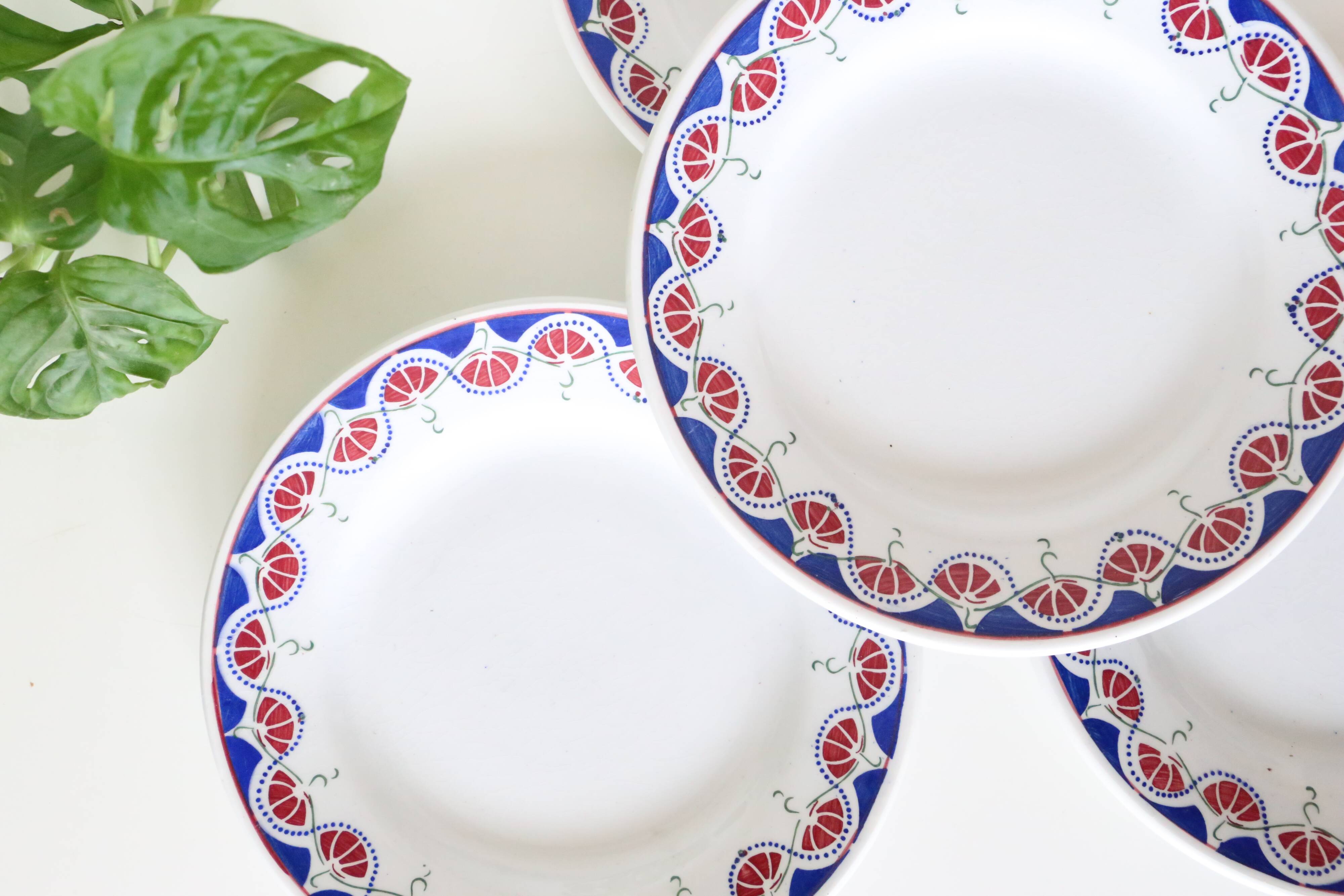 Set of 4 dessert plates, Moulin des Loups