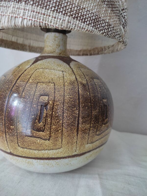 Lampe boule en céramique par Olivier Roy