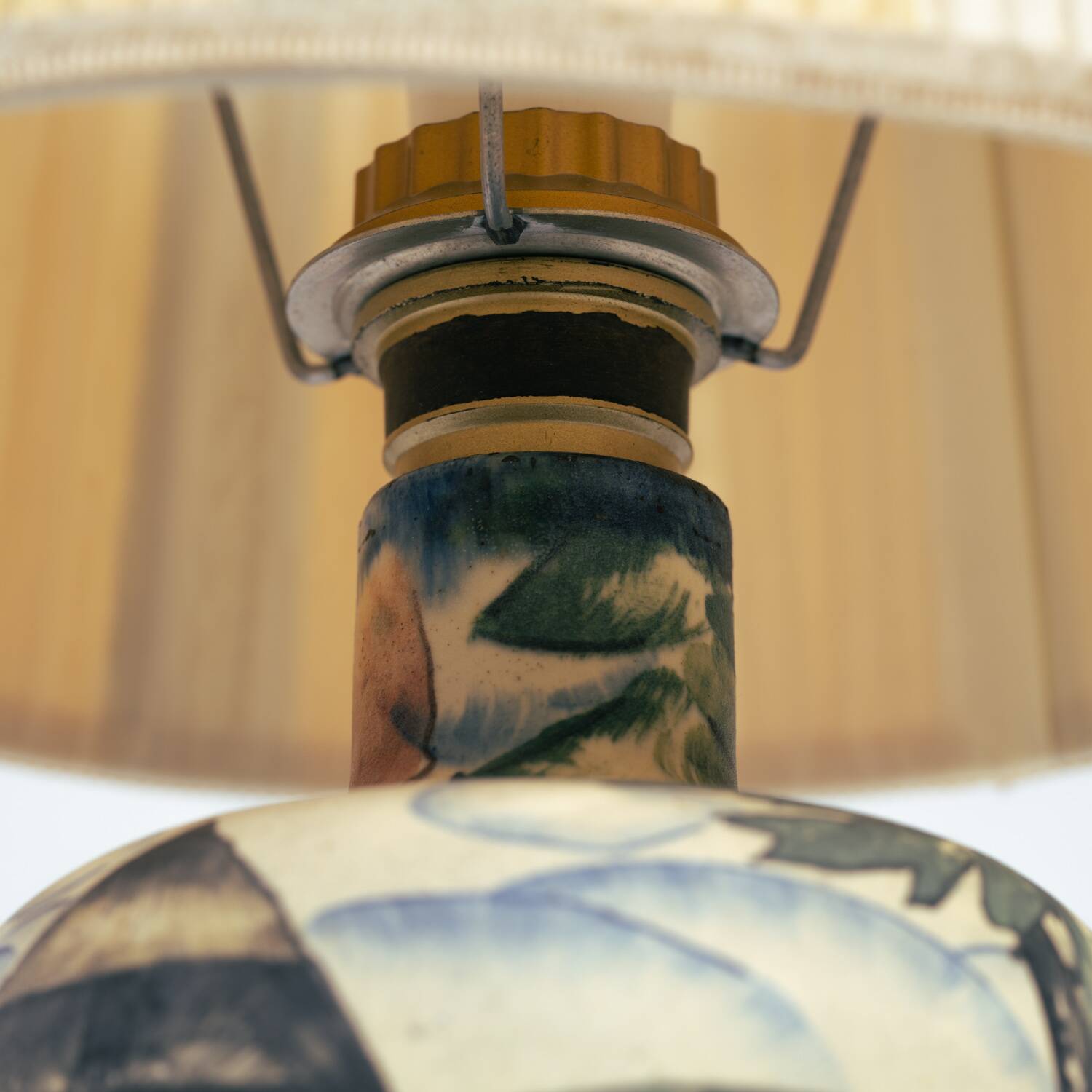 Handpainted porcelain Art Nouveau table lamp by Großherzoglichen Keramik-Manufaktur Darmstadt, 1930