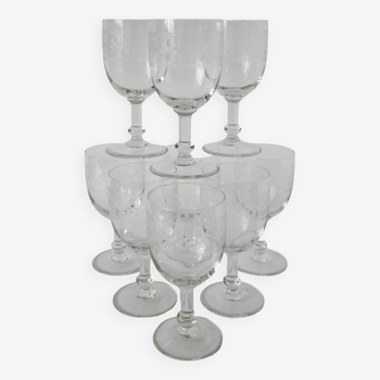 Set of 9 old wine glasses engraved in blown glass, early 20th century
