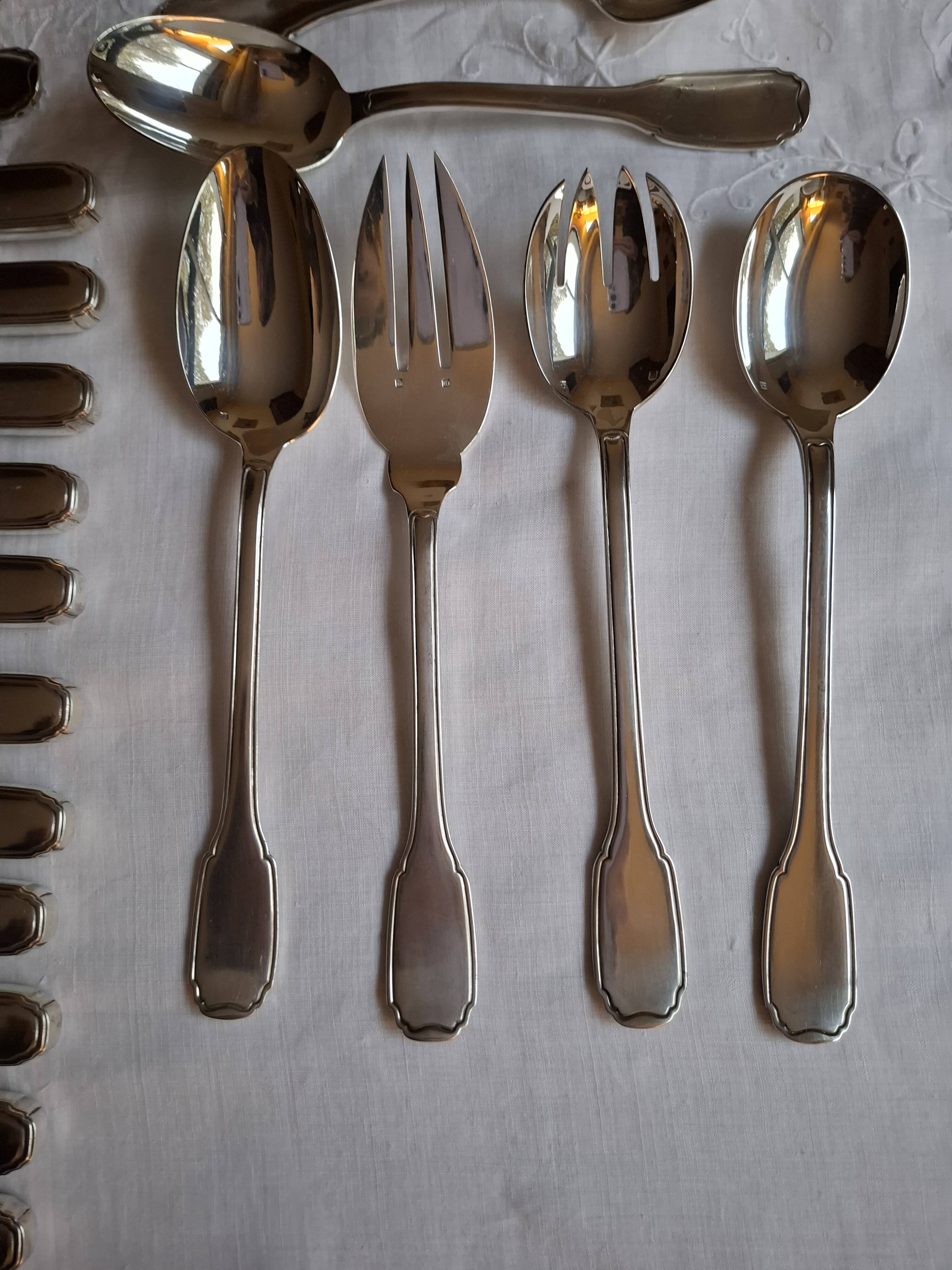 Orbrille 'Versailles' 89-piece silver cutlery set