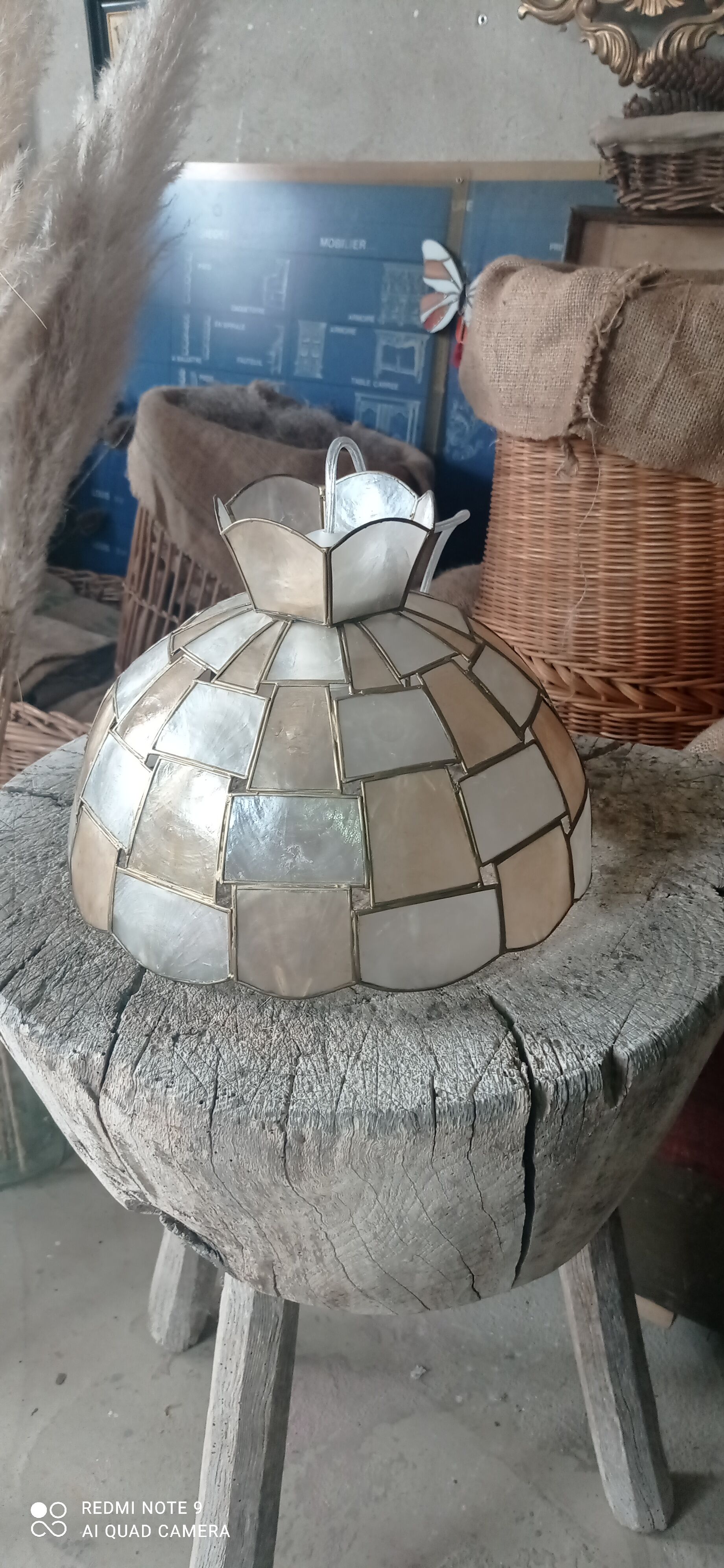 Mother-of-pearl & copper pendant lamp