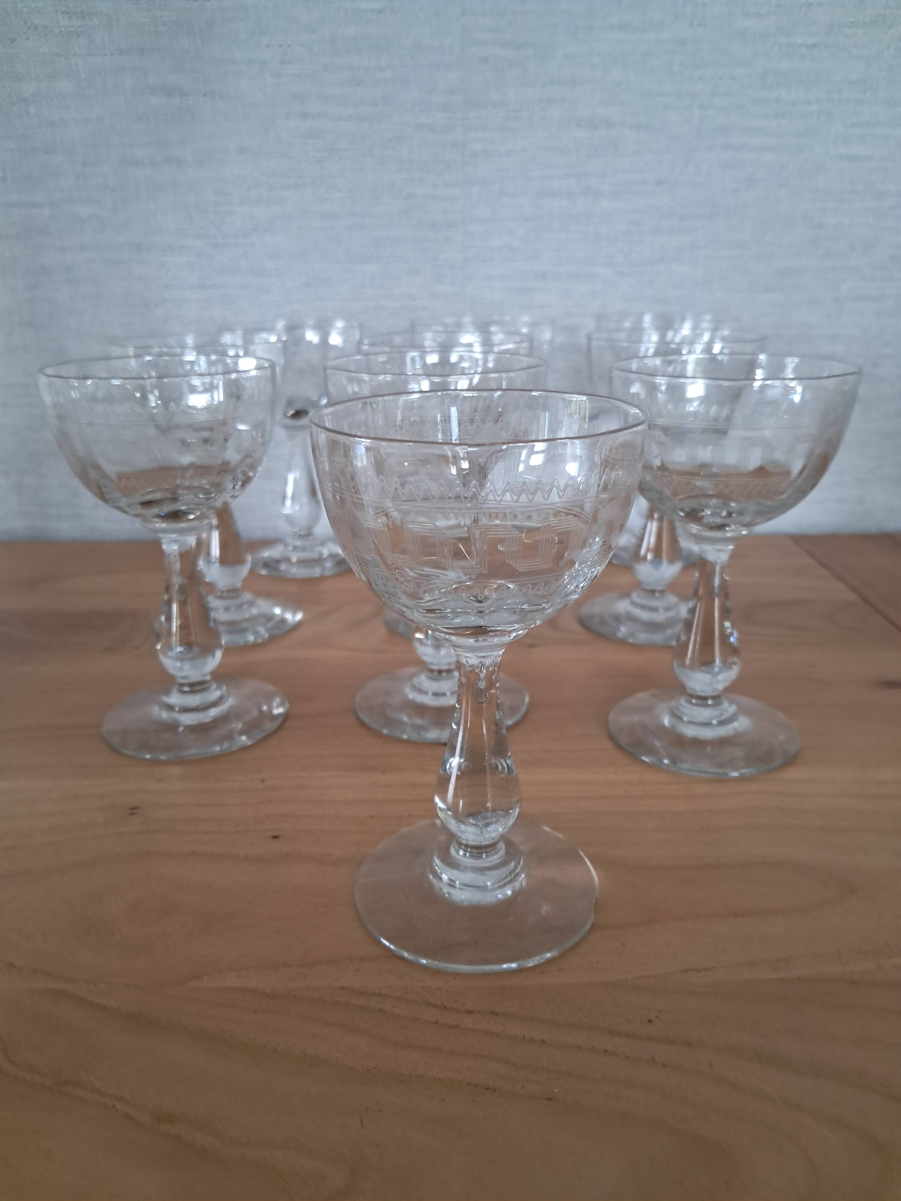 Wine guilloche glasses from the years 1900/1903.