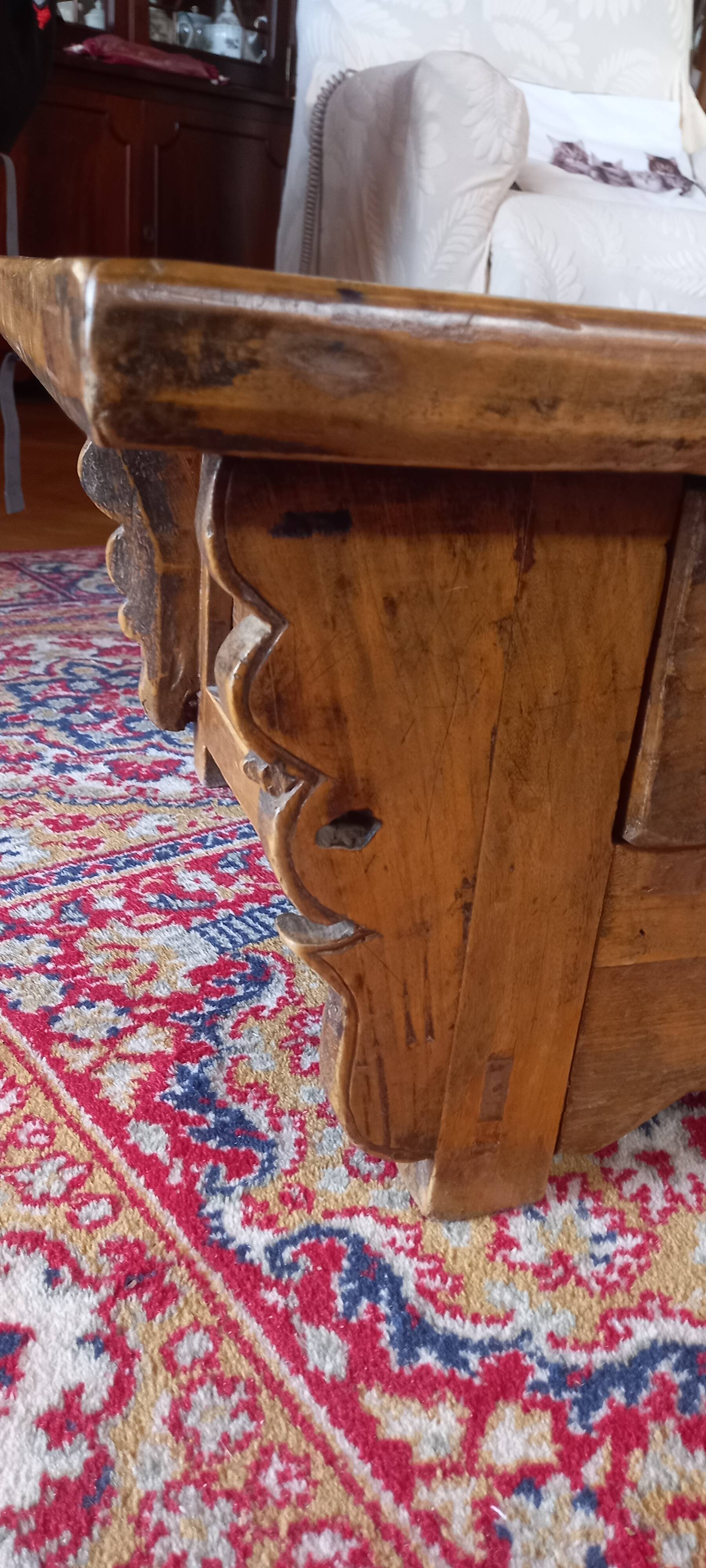 19th-century Chinese Kang coffee table in elm.