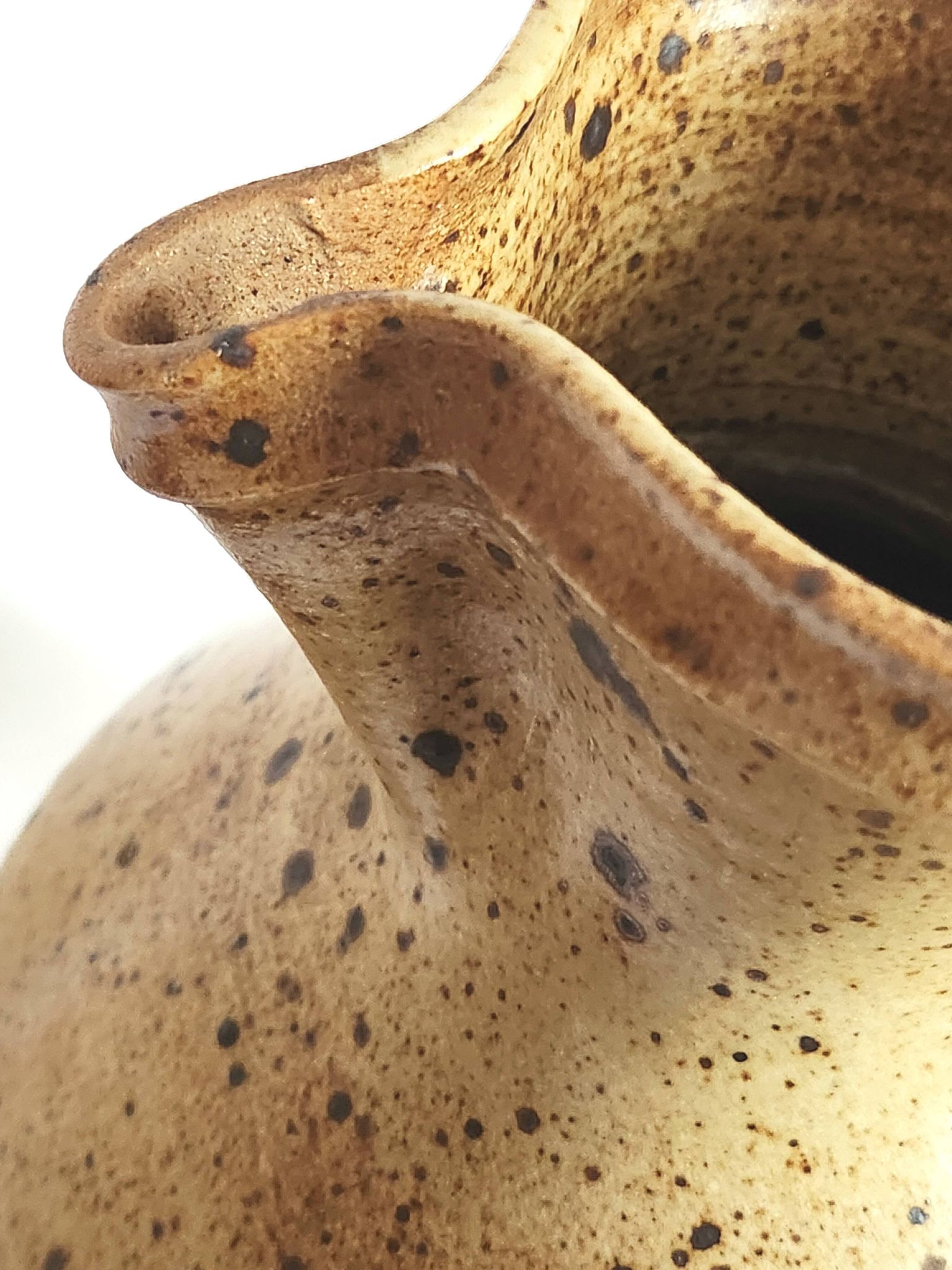Pichet vase en grès pyrité 20 cm