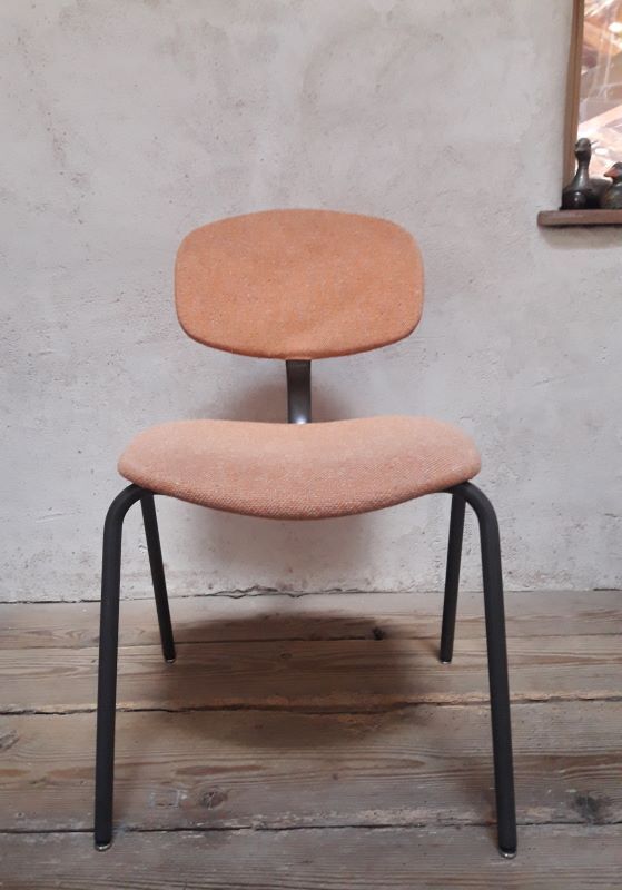 Set of 3 Steelcase Strafor chairs