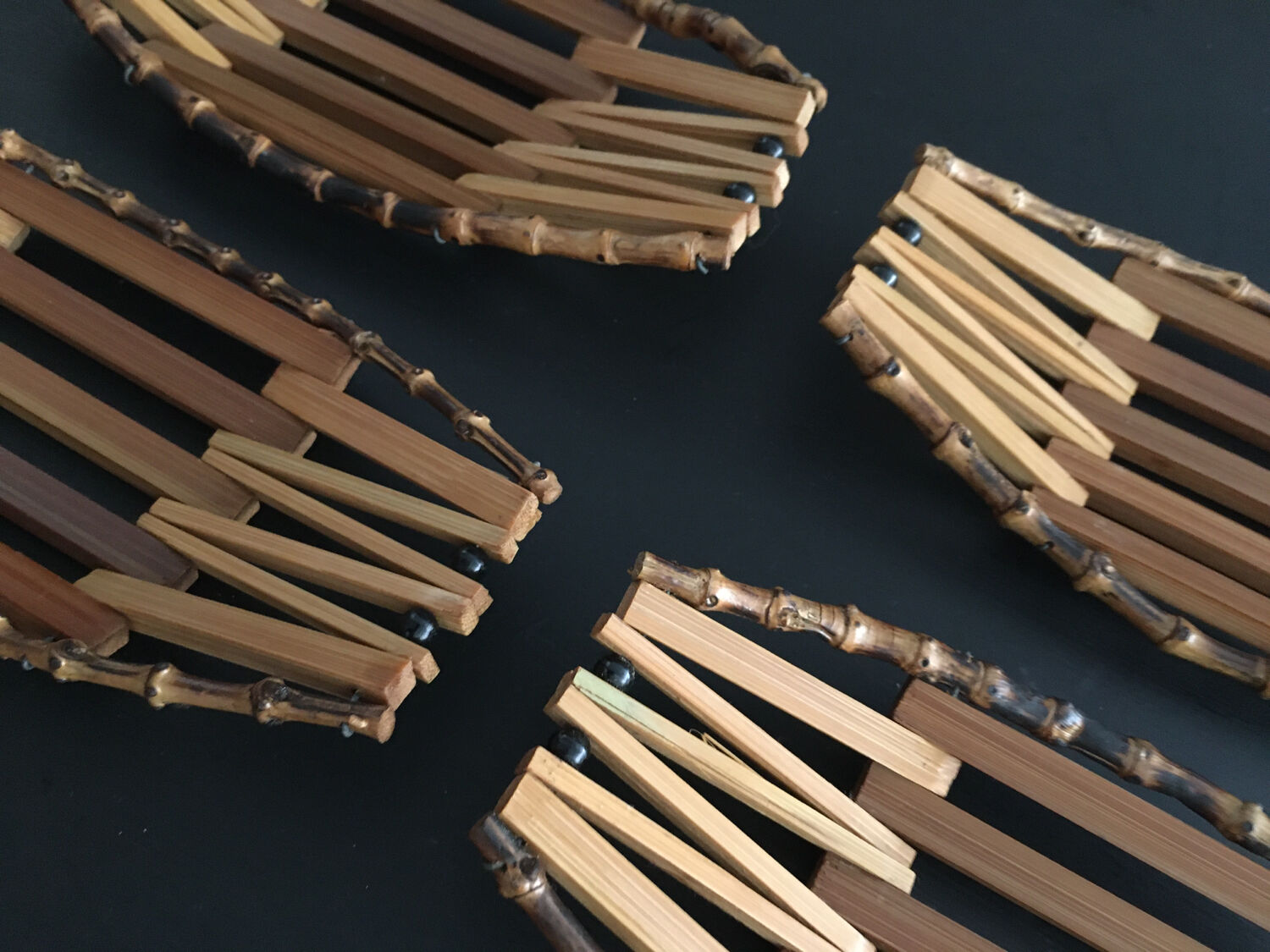 Set of 4 storage compartments