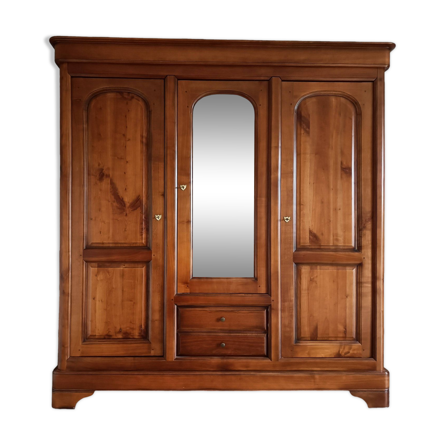 Magnificent wardrobe in solid cherry and oak with 3 doors, beveled glass, two visible drawers
