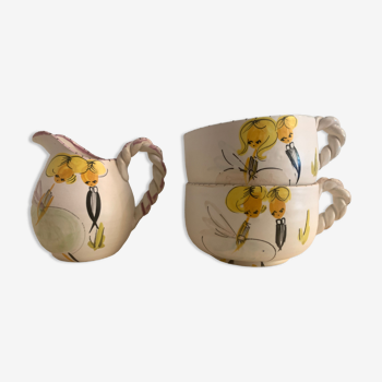 Pair of cups and ceramic milk jar Cerenne Vallauris, style Les Amoureux de Peynet, 1950