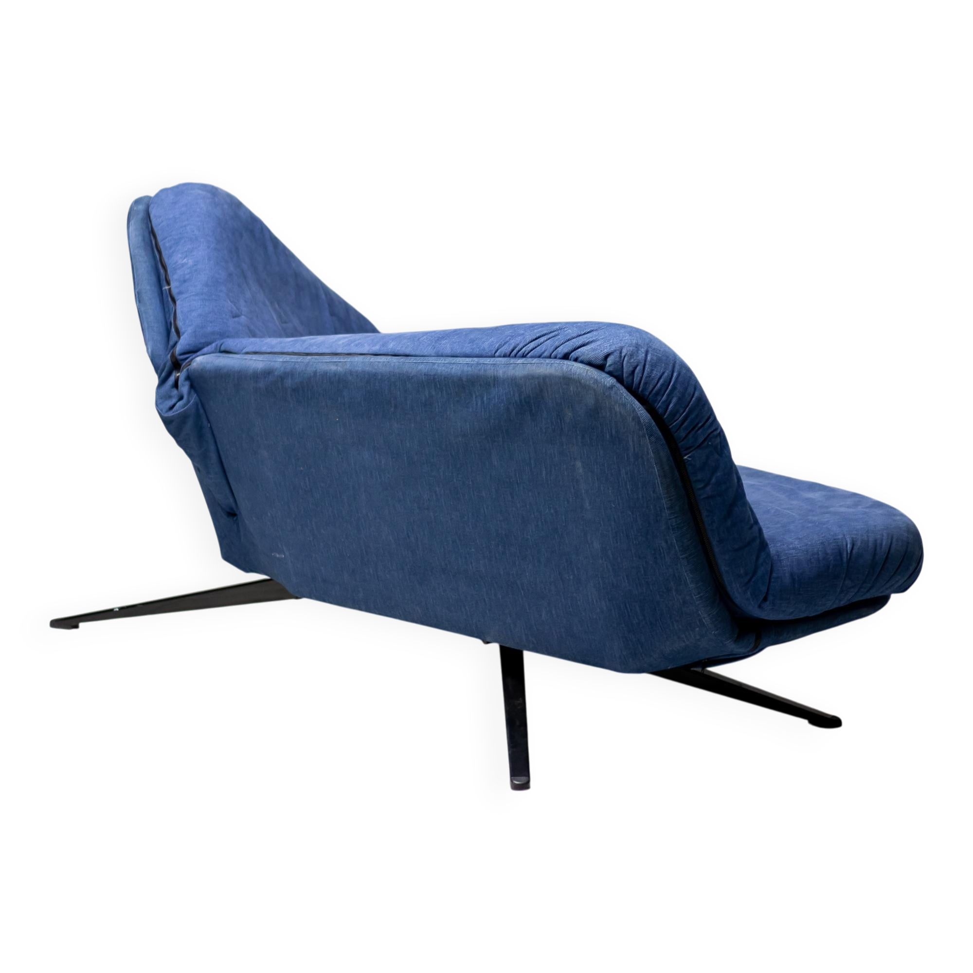 Arflex "Ribalta" adjustable daybed by Fabrizio Ballardini - Italian Versatility