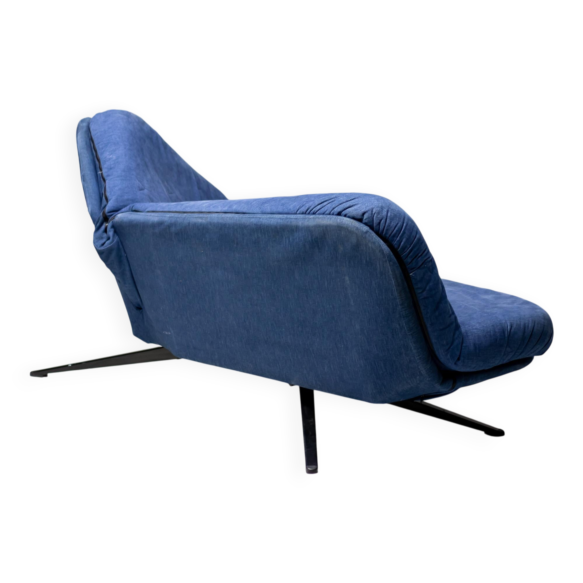 Arflex "Ribalta" adjustable daybed by Fabrizio Ballardini - Italian Versatility