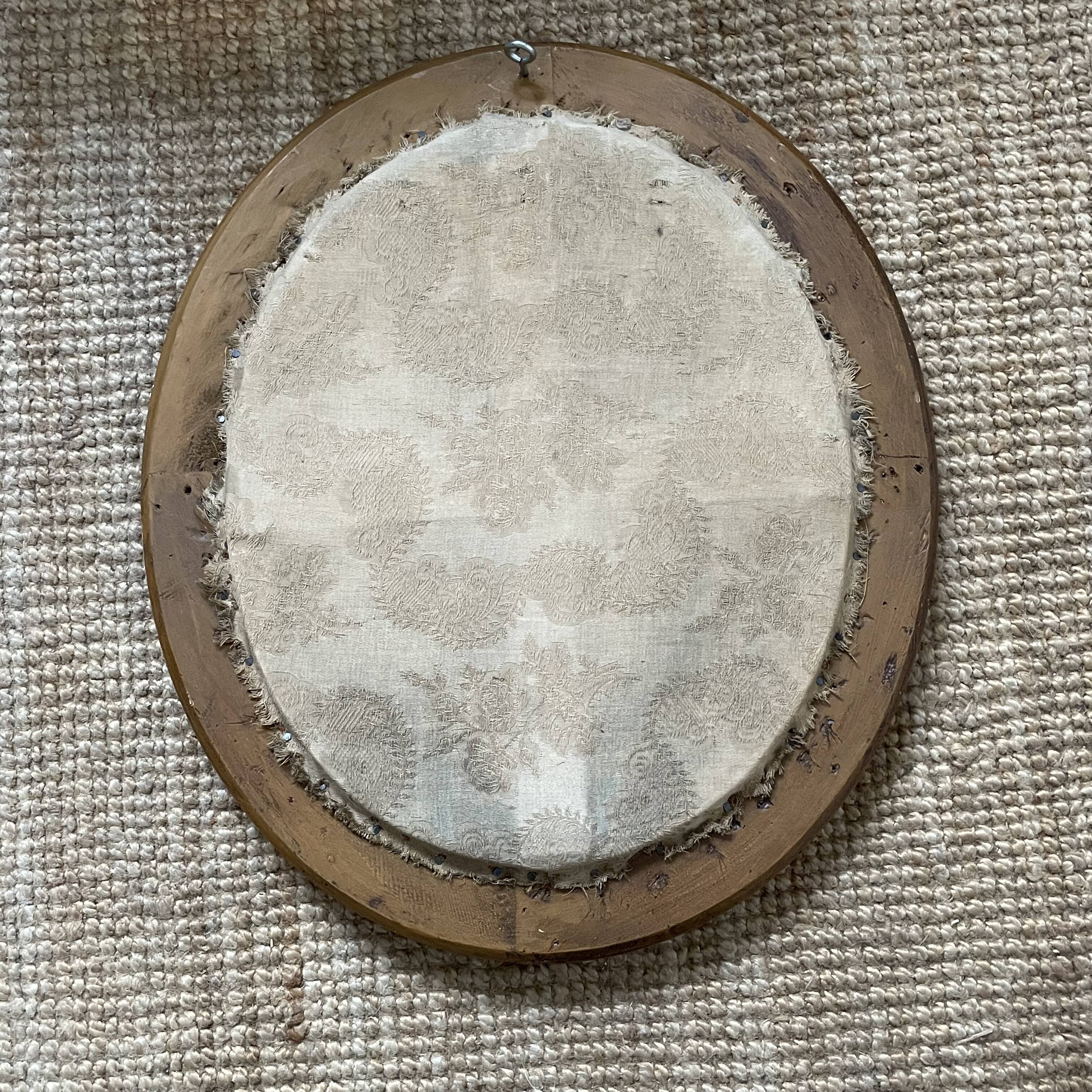 Portrait of a young girl in pastel from the 19th century.