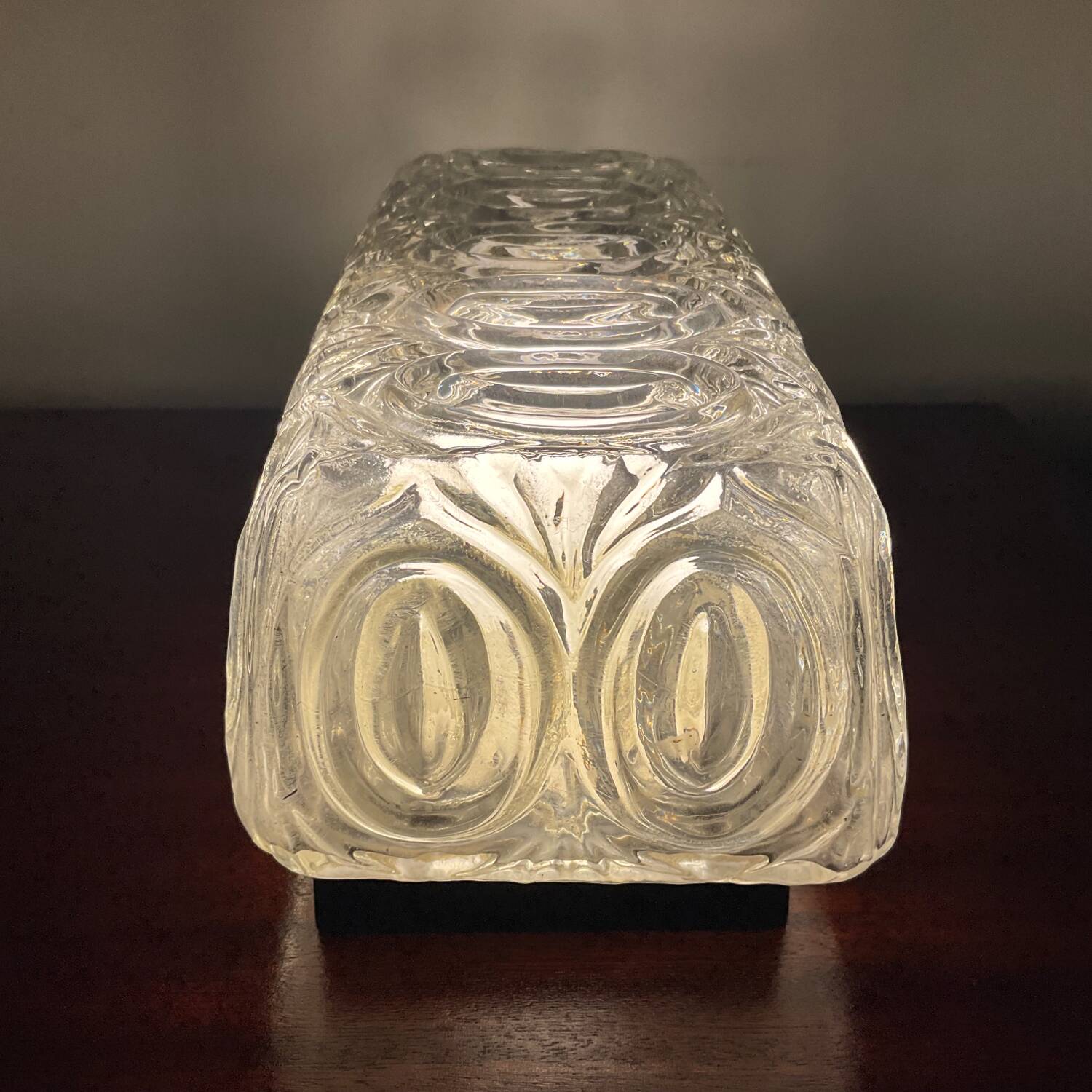 Paire d’appliques vintage en verre moulé