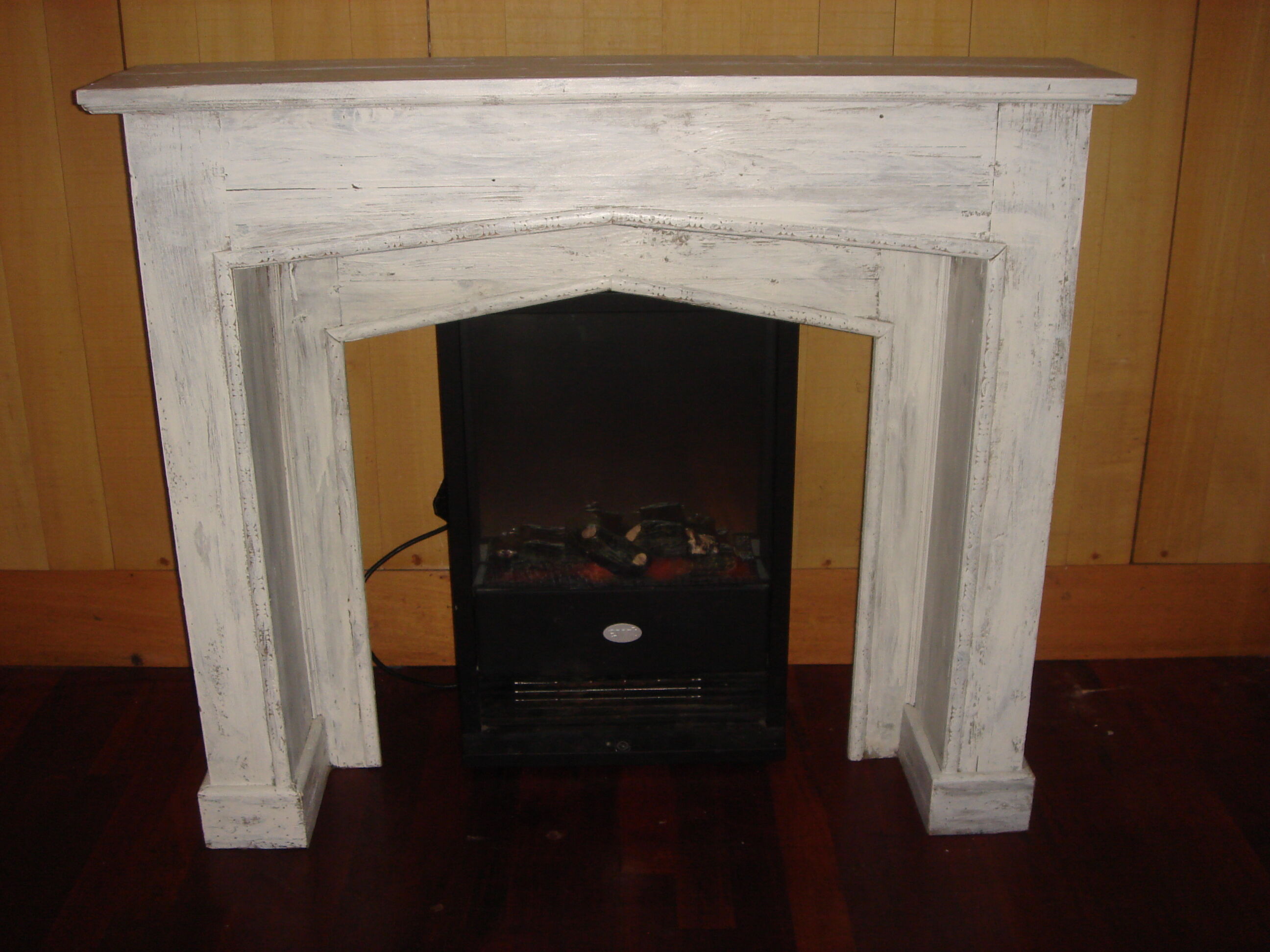 Fireplace wood painted in 1930/40