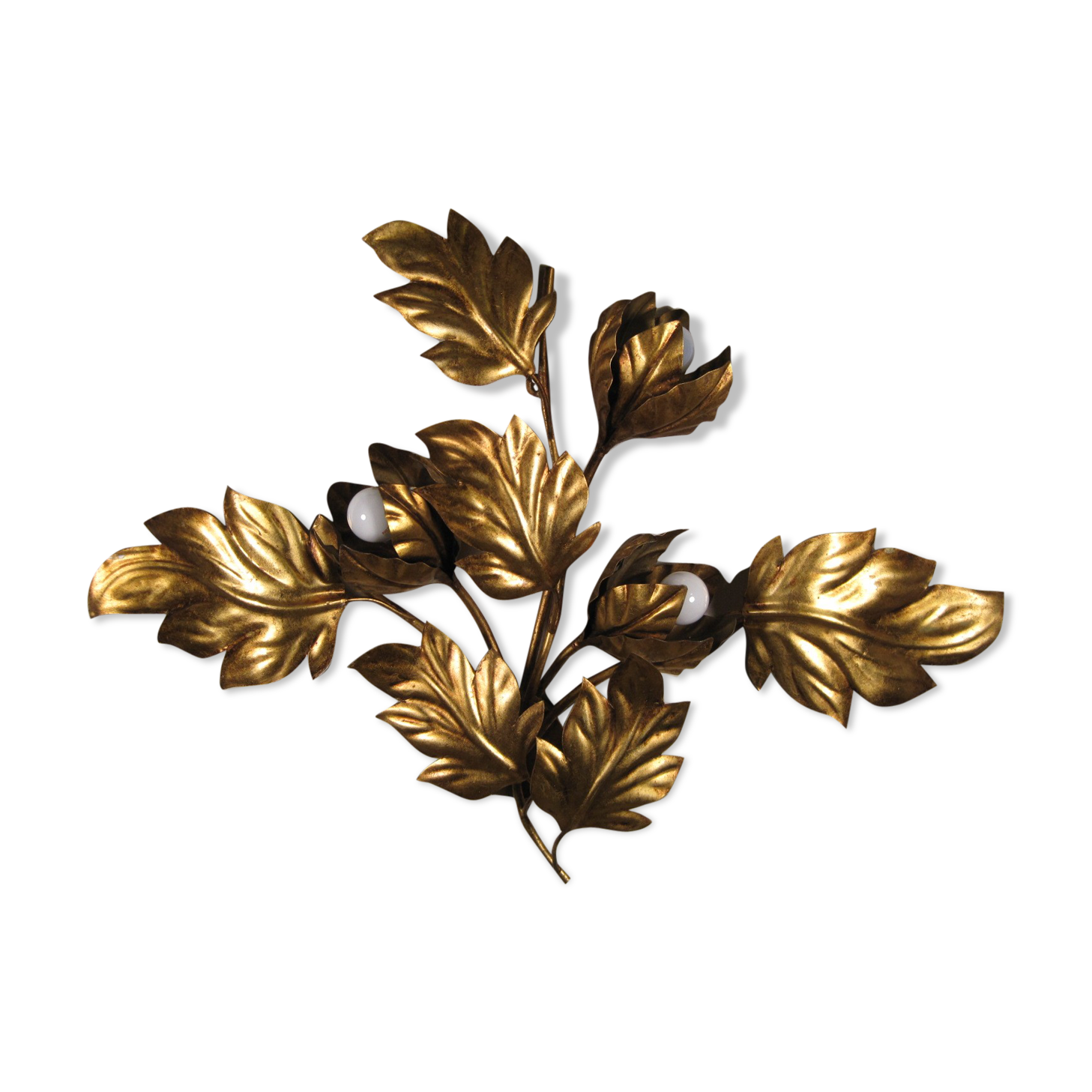 Applique murale fleur feuillage en métal doré par Hans Kögl, 1970