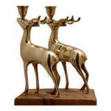Paire de bougeoirs en laiton en forme de cerfs du milieu du siècle
