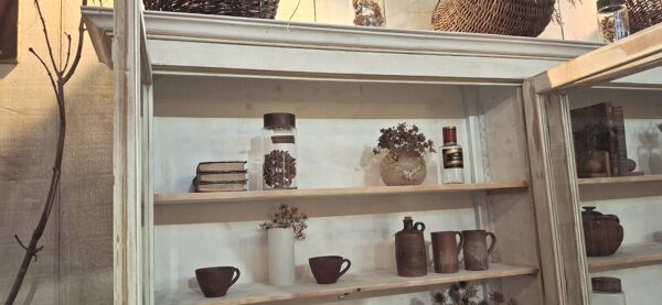 Vitrine ancienne
