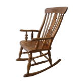 Rocking-chair en bois du milieu du siècle
