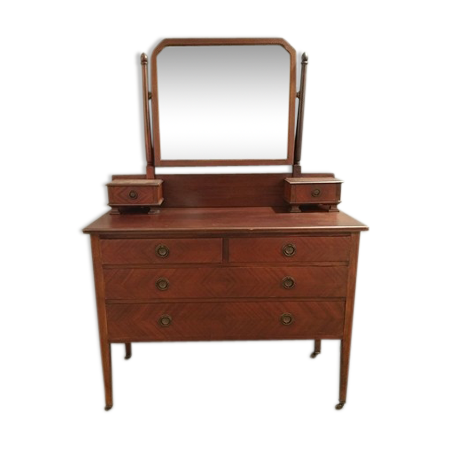 Mahogany hairdresser