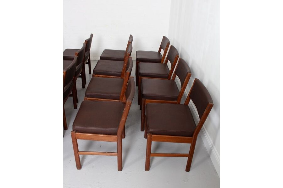 Lot of 24 chairs Scandinavian