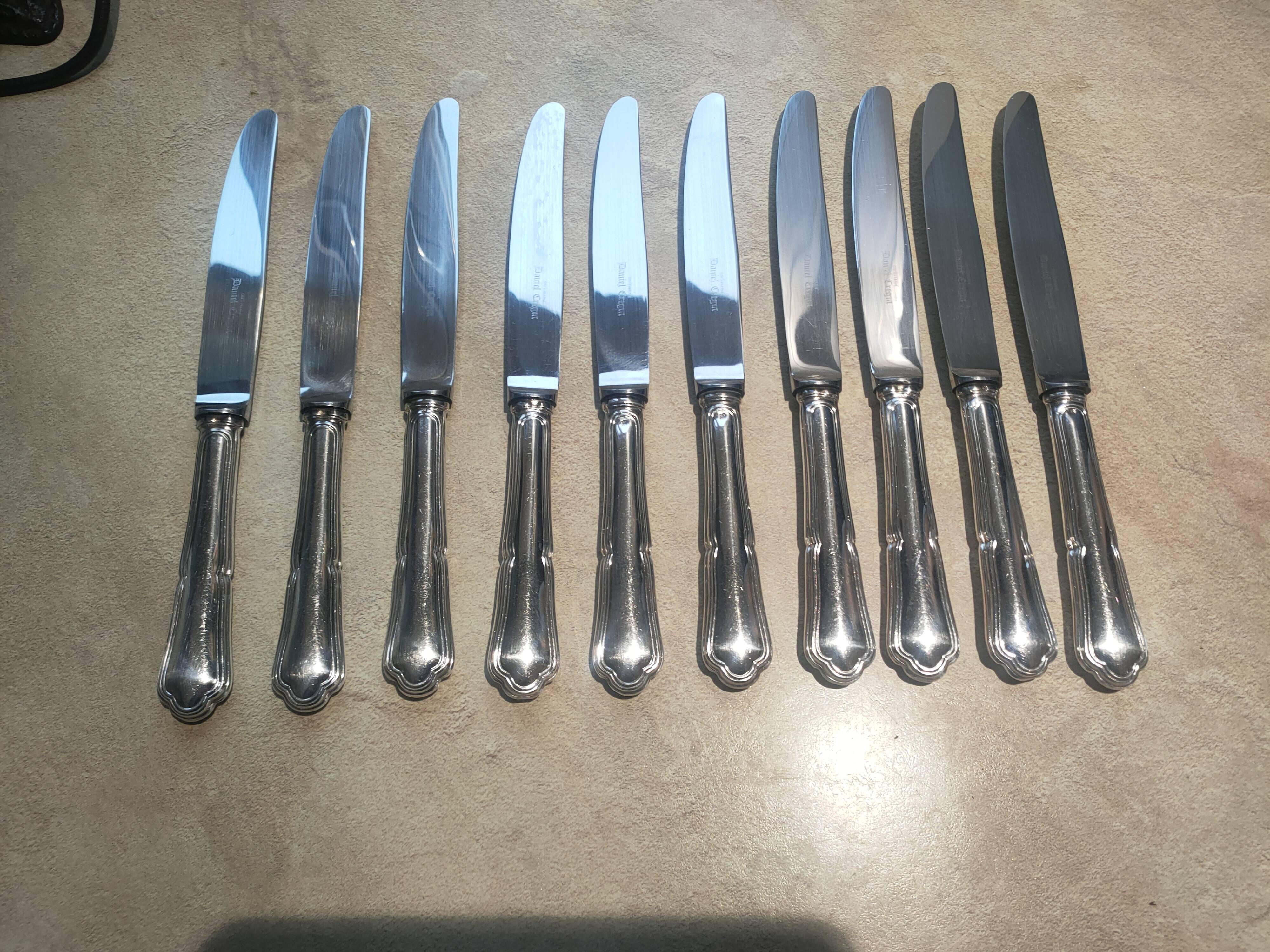 lot de 10 couteaux en metal argentè