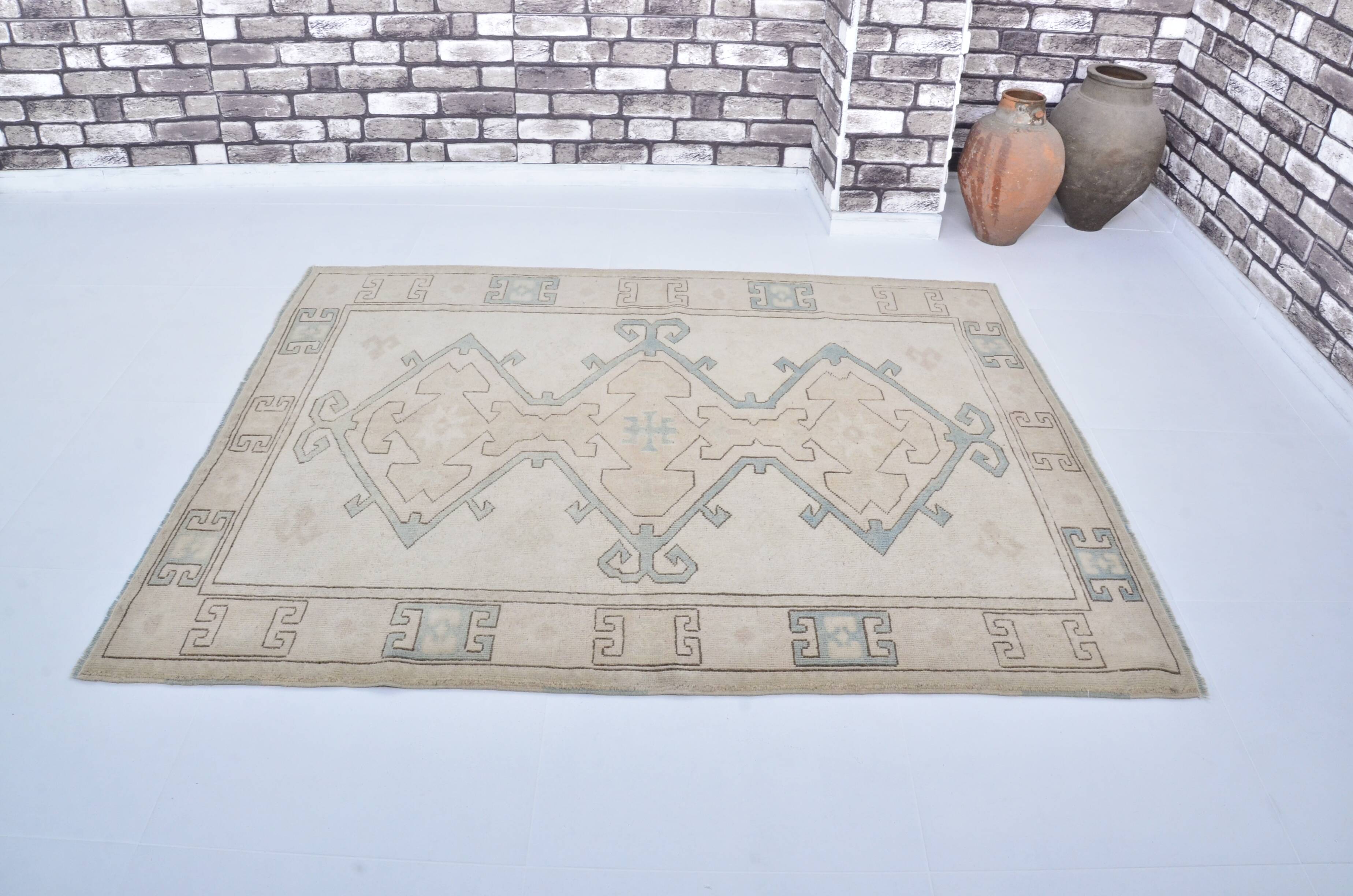 Bohemian hand knotted Oushak rug sku 3484