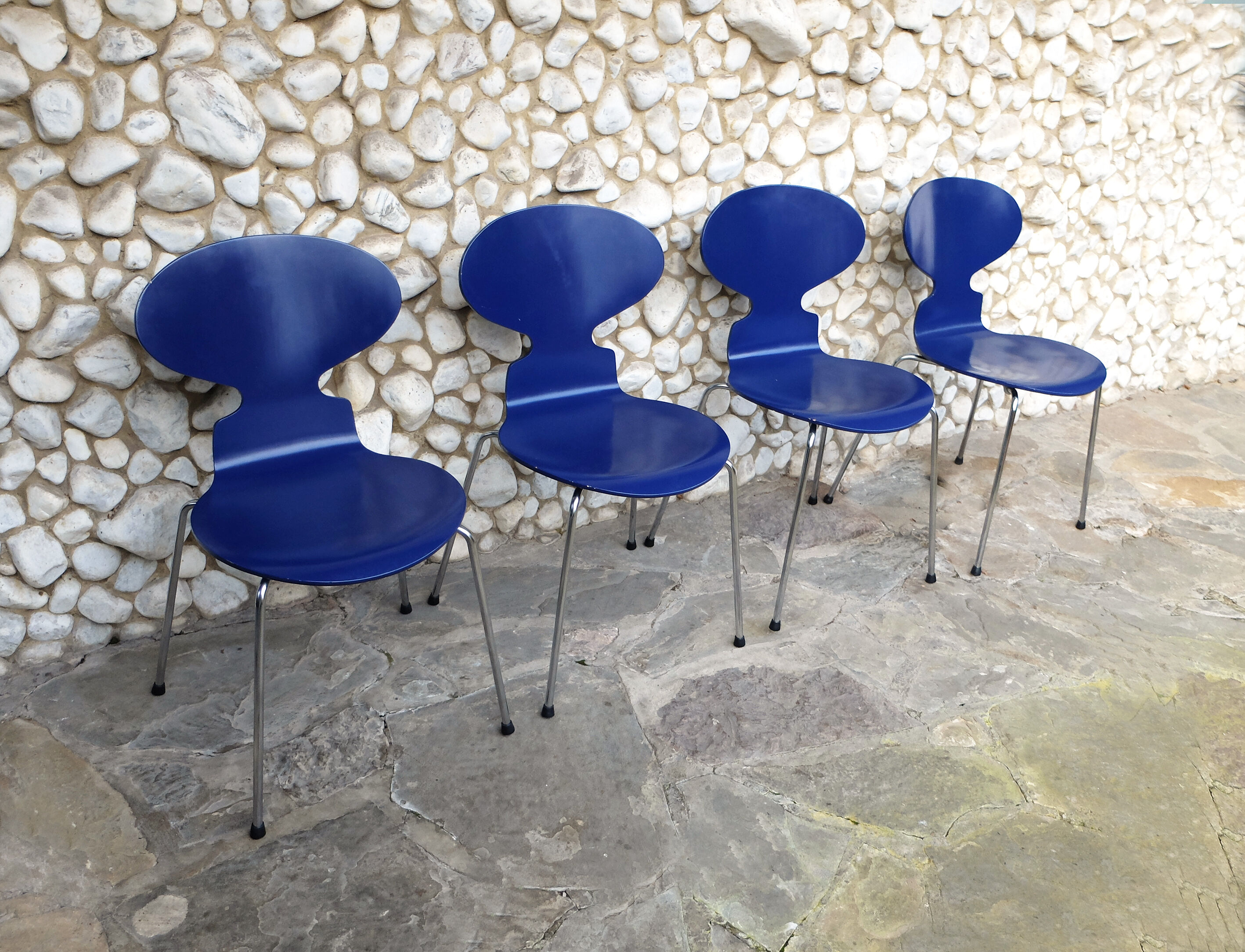 Suite of 4 ant chairs 3101 series 7 Arne Jacobsen for Fritz Hansen Ant chair