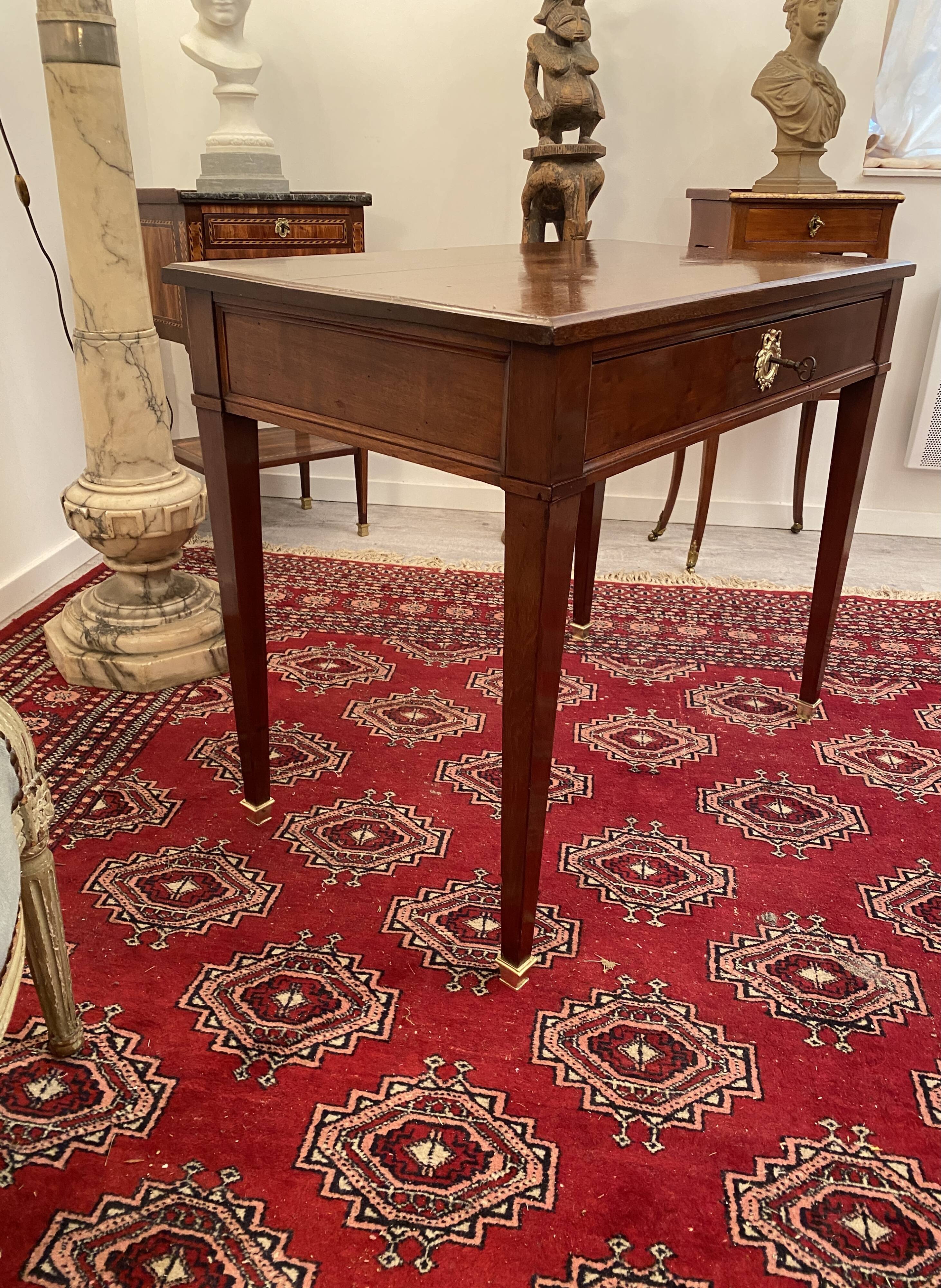 Office in mahogany from Louis XVI