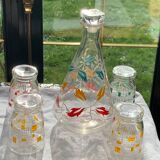 Carafe and 4 glasses with design and vintage patterns 1950/60