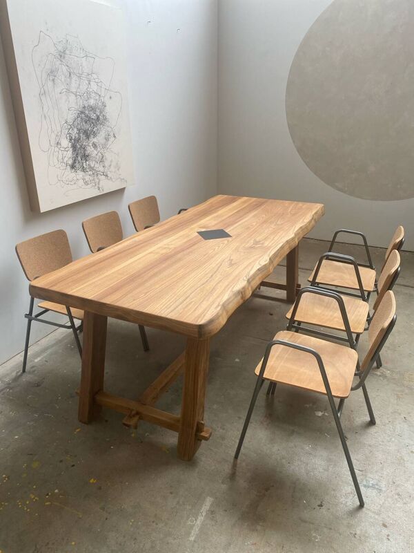 Table Aranjou style brutaliste en orme et 6 chaises Stella