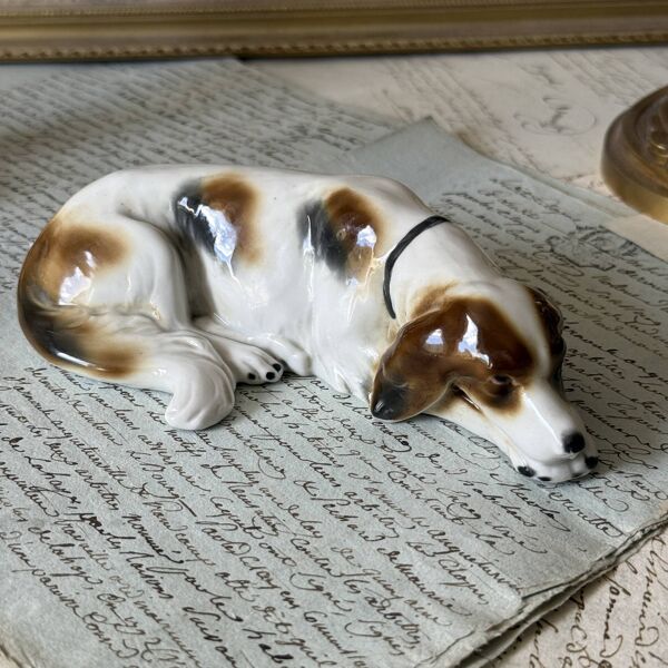 Figurine chien en porcelaine Goebel