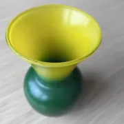 Small powdered glass vase with a yellow and green gradient from the 1950s (film "Le Grand Chemin")